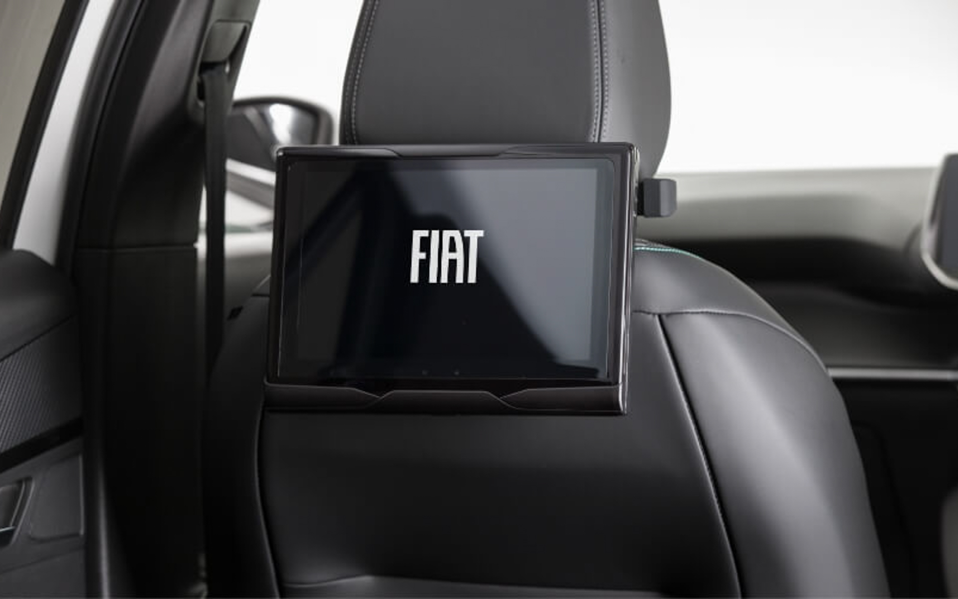 リアマルチメディアシステム