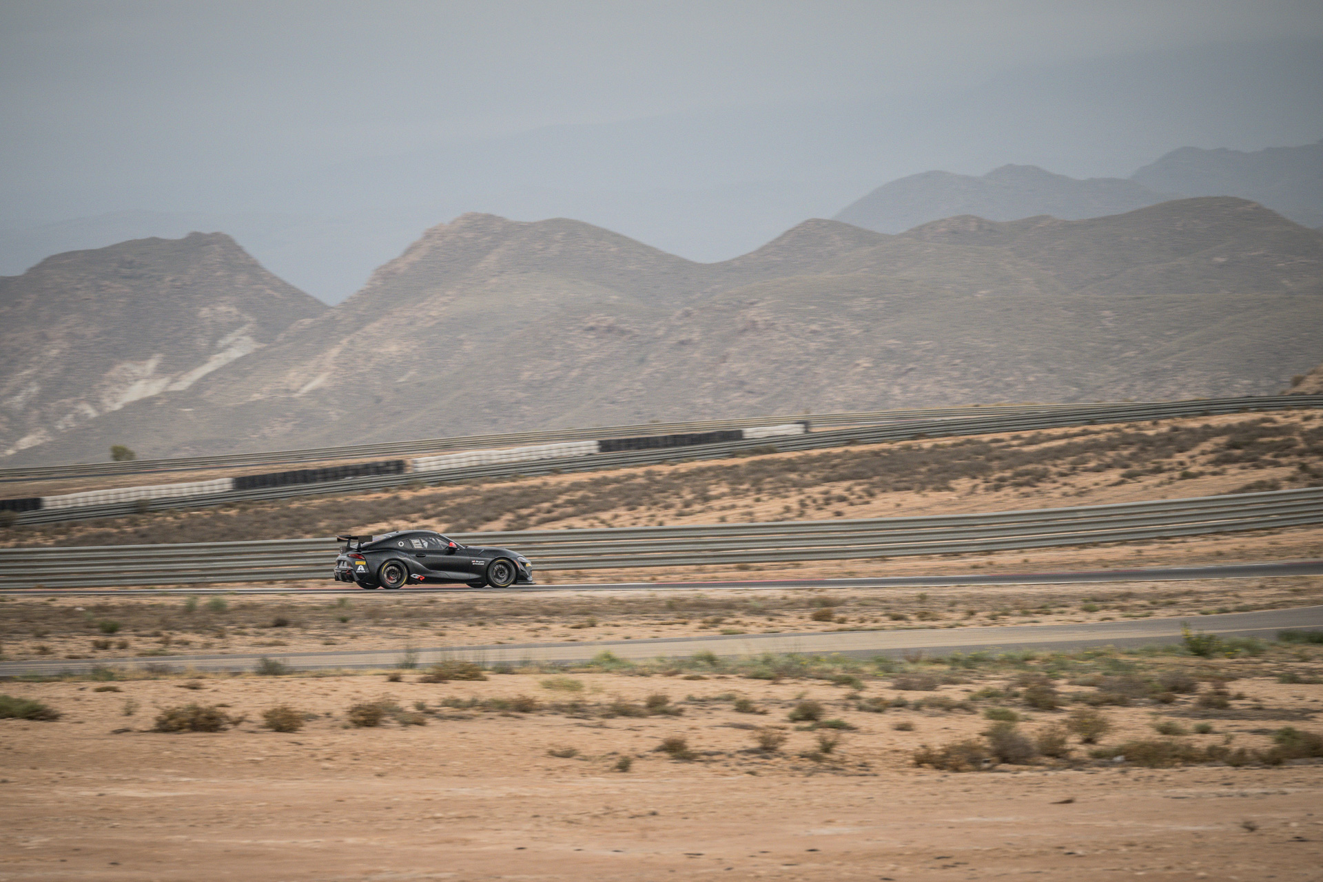 GR Supra GT4 EVO2（ブラックカラー施工車・プロトタイプ）