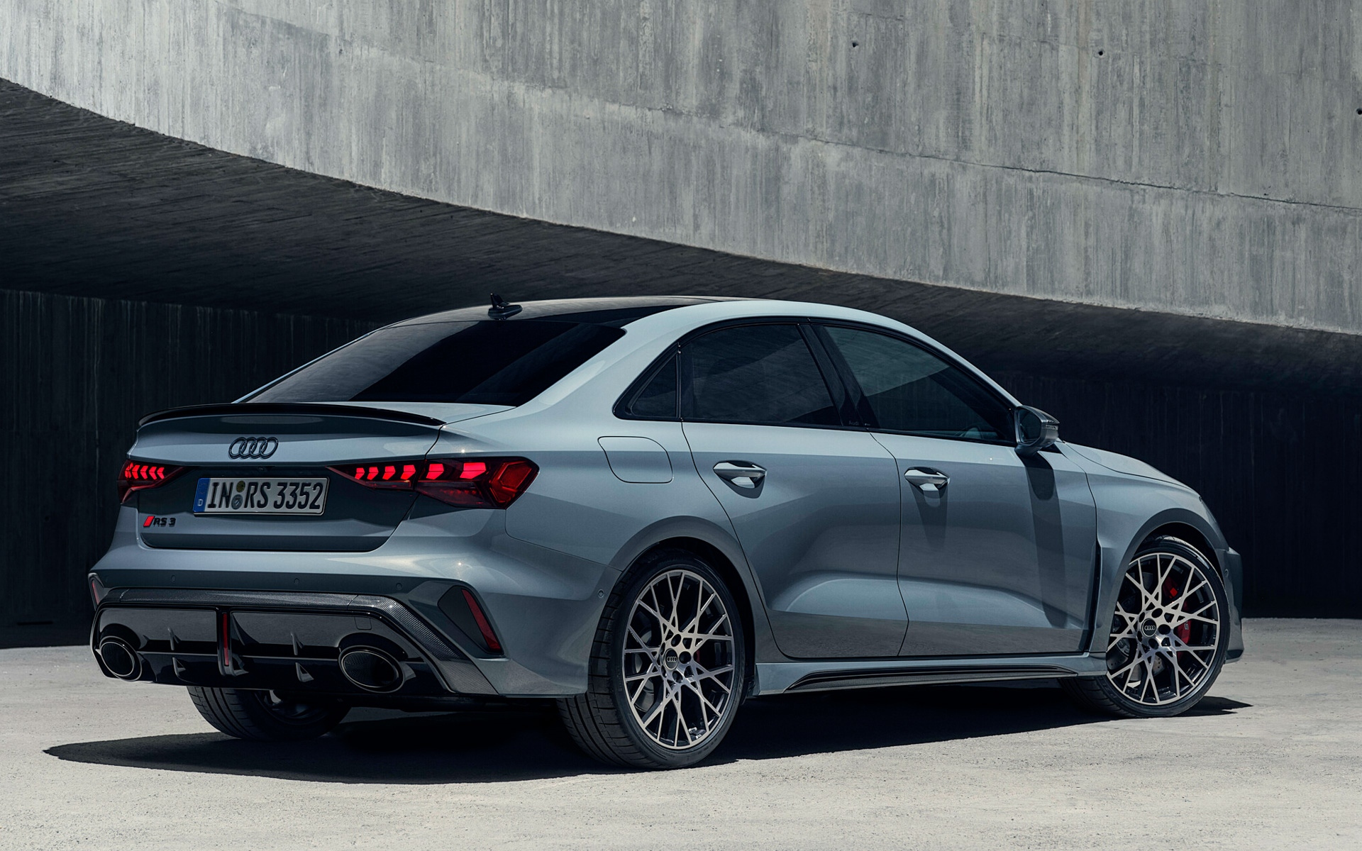 「RS 3」のセダン