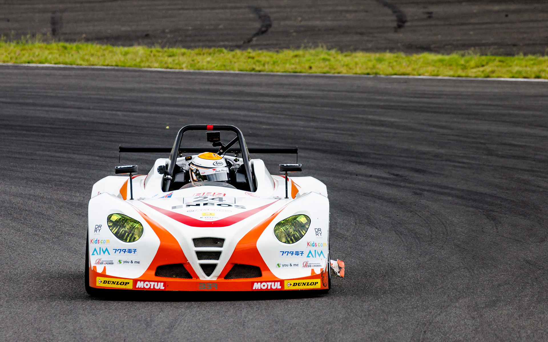 接触によりマシンにダメージを追う