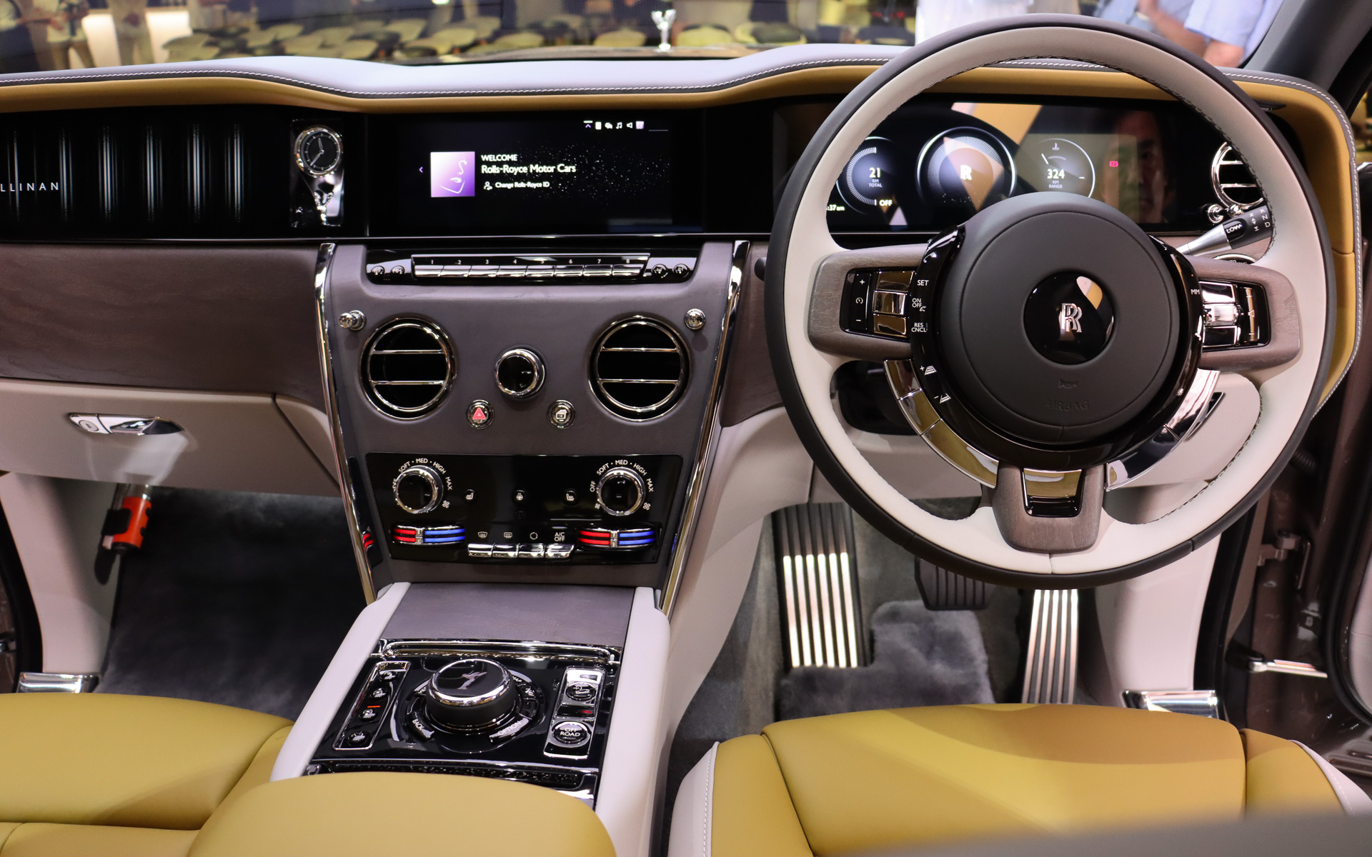 カリナン・シリーズIIのインパネ