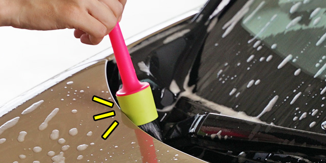 ボディへのキズ付きを防止するための軟質樹脂素材の「SOFT RING」を採用