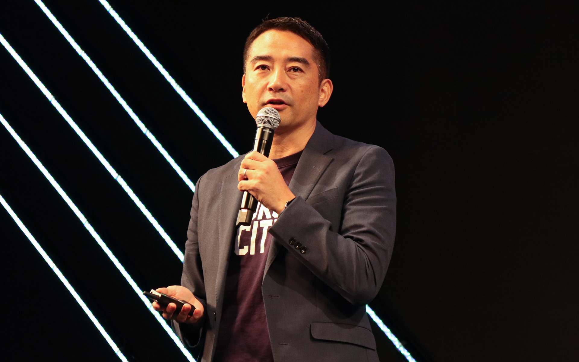 つくば市 市長 五十嵐立青氏