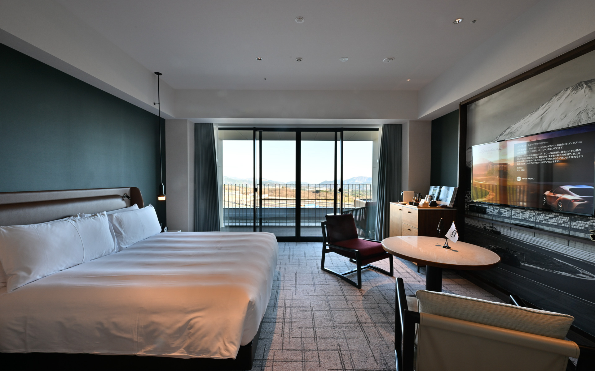 宿泊先は富士スピードウェイ