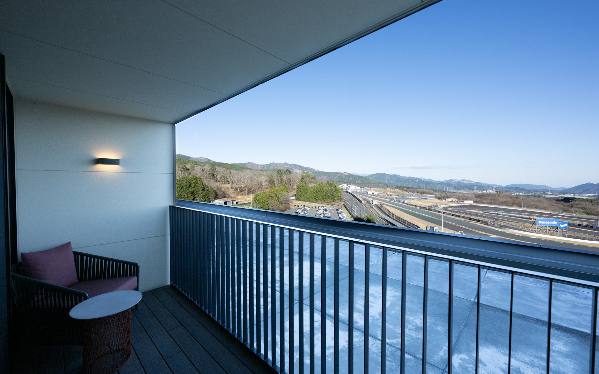 宿泊先は富士スピードウェイ