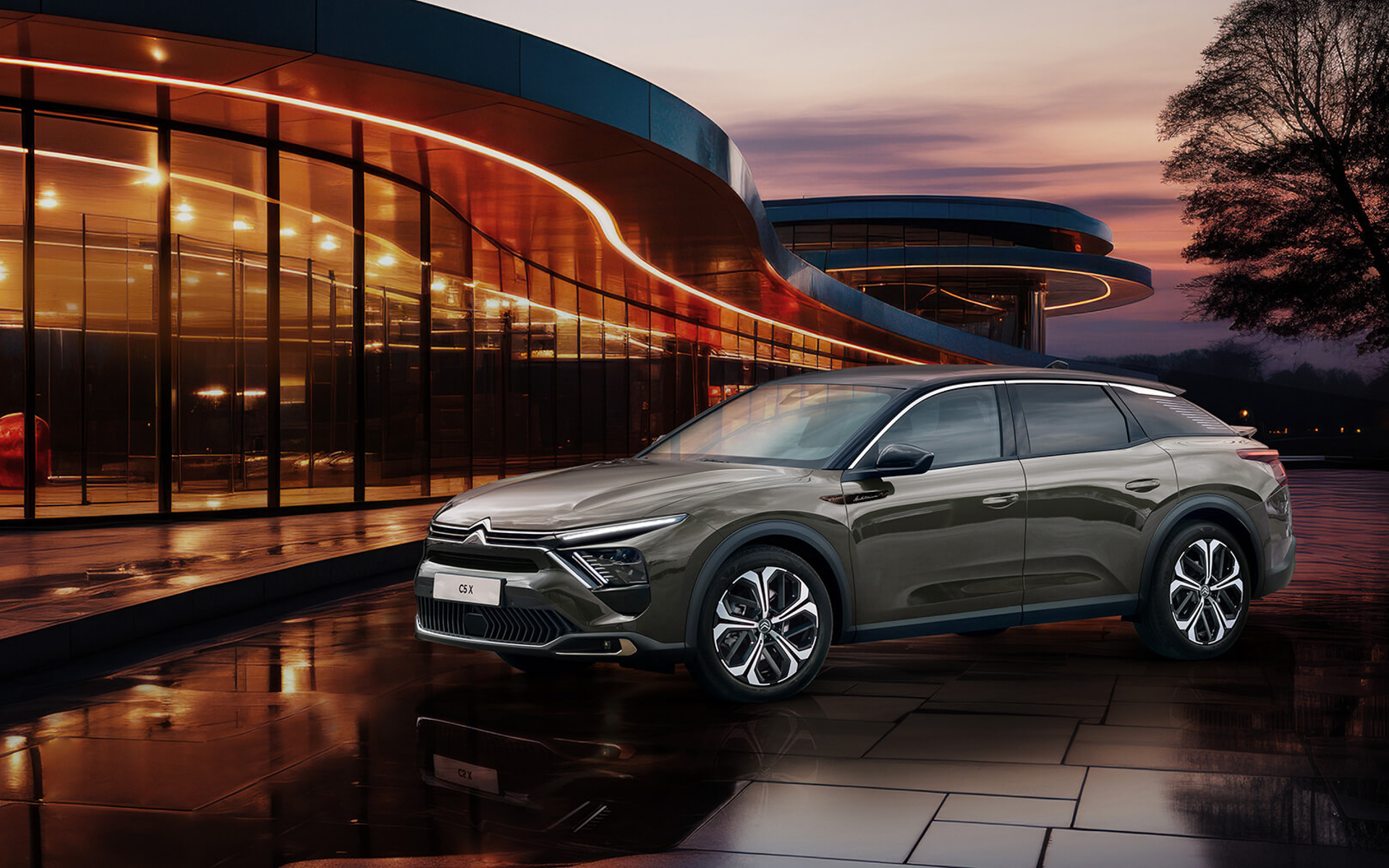 「走るコンサートホール」というシトロエンの特別仕様車「C5 X オーディトリアム エディション」