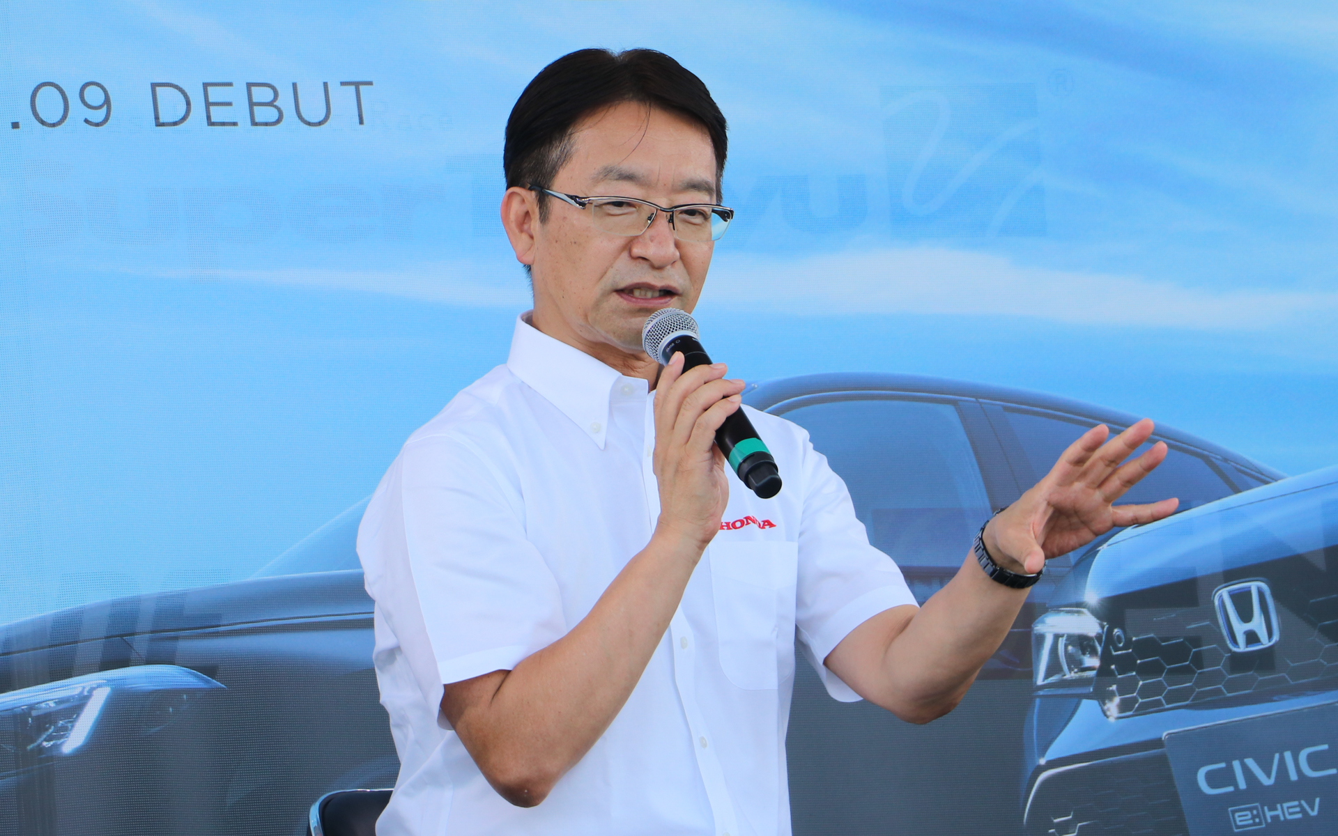マイチェンによりコンセプトが“爽快シビックEVO”へと進化したという明本氏