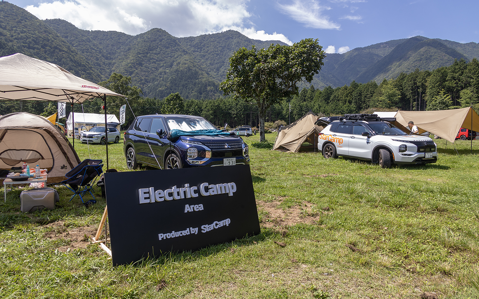 電動車のための「電気キャンプエリア」。電動車を使うオートキャンプスタイルに興味を持つ人も多い。また、災害時の備えとしても注目を集めるジャンルである