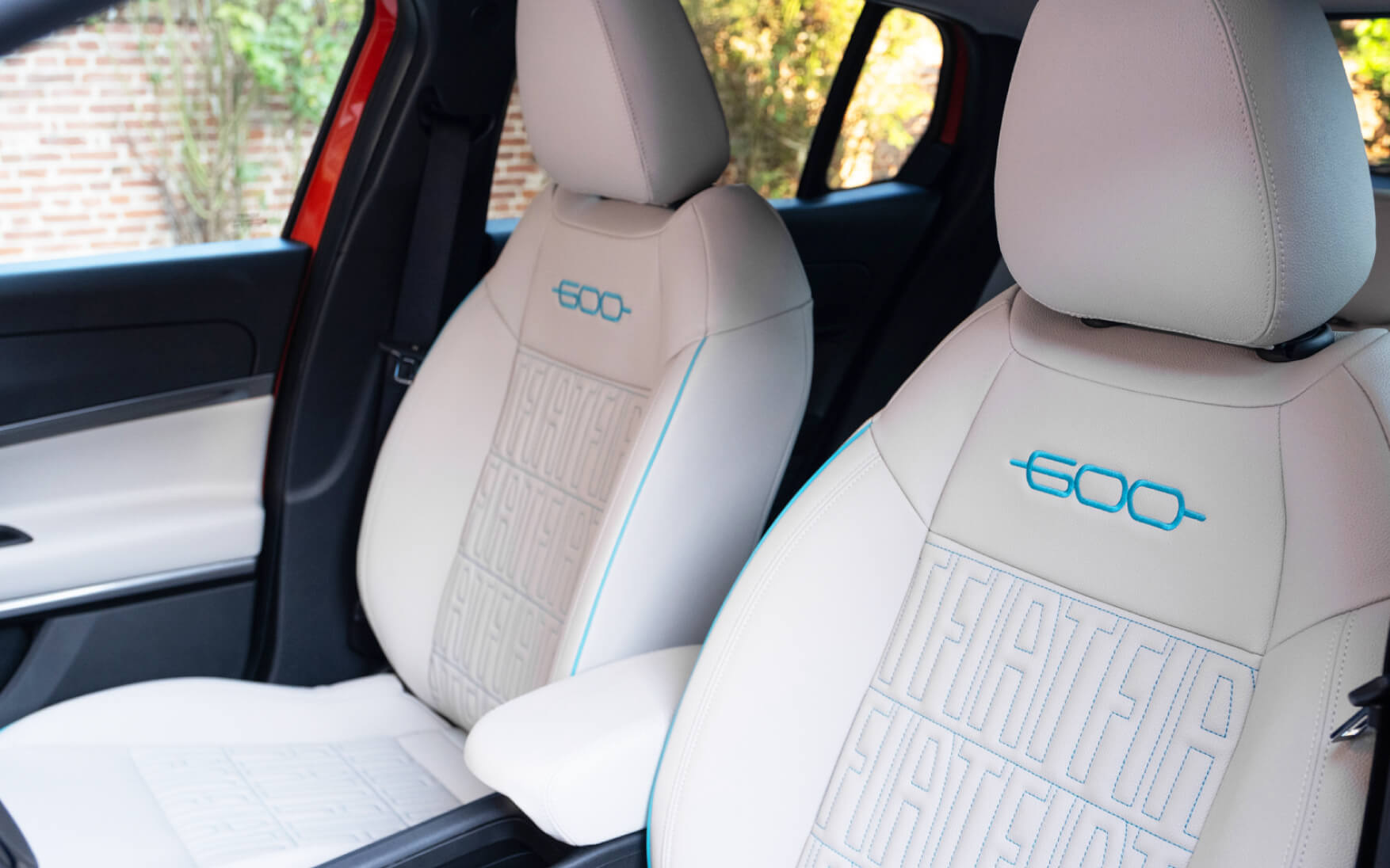 600eのインテリア