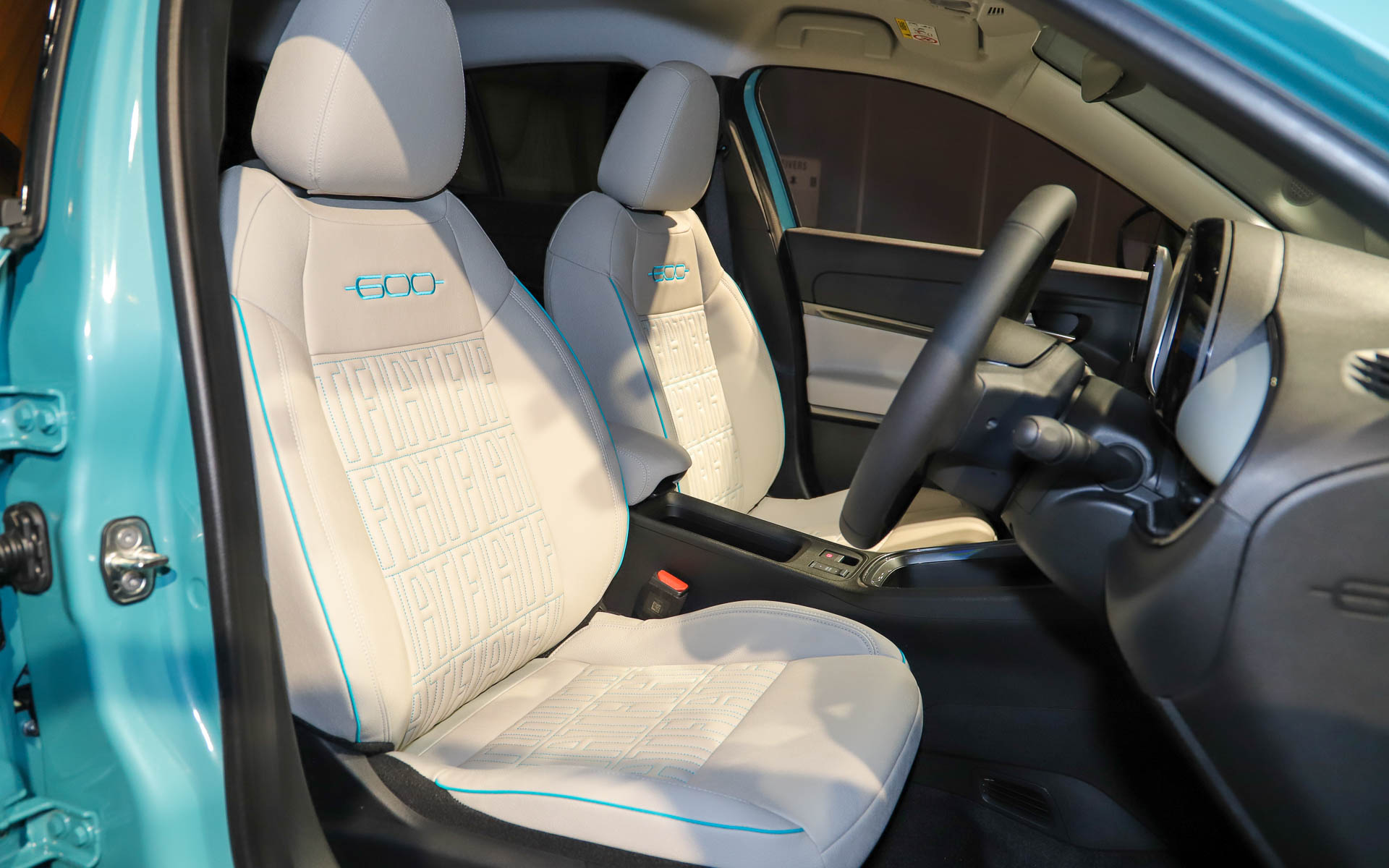 フロントシート