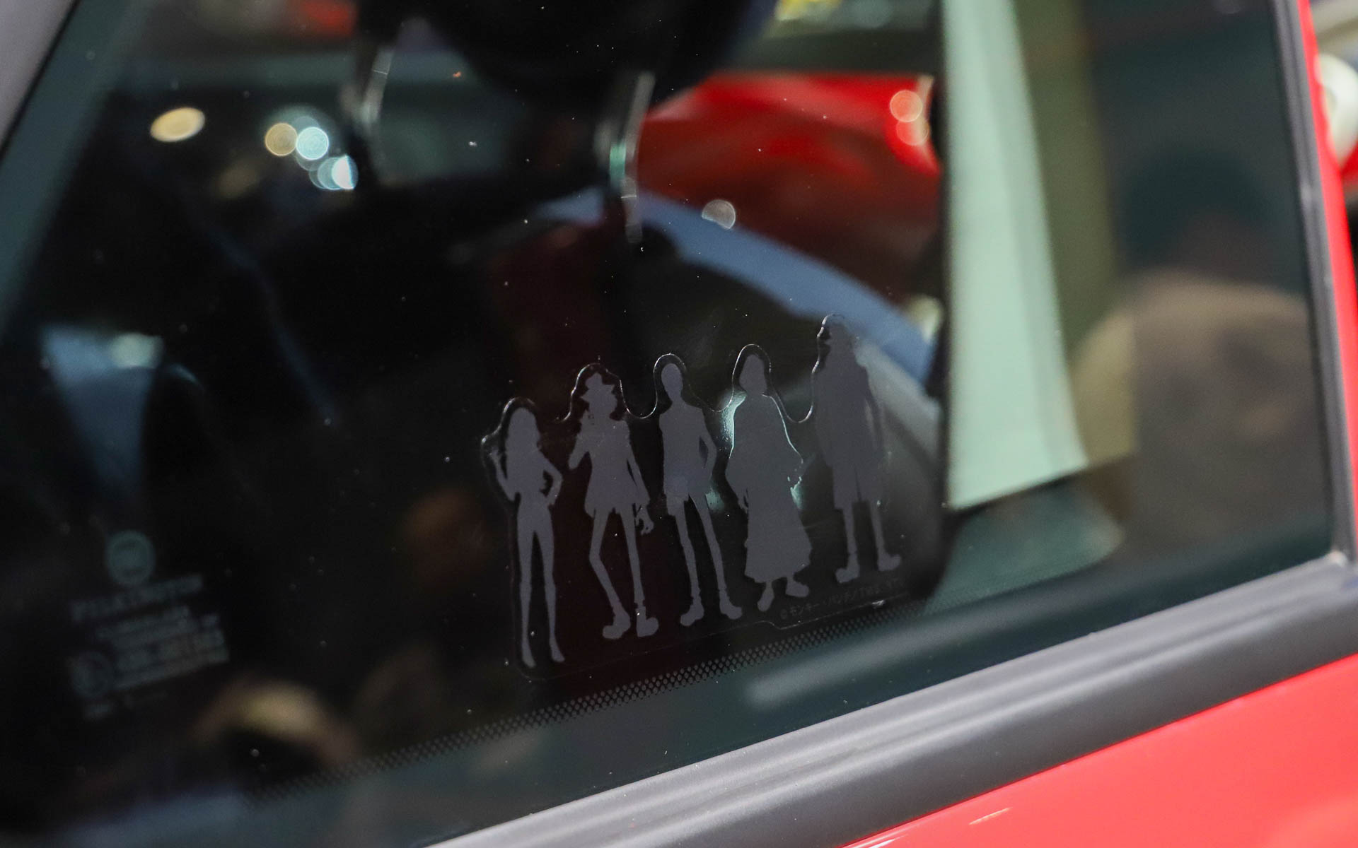 コラボ専用アイテムを装備