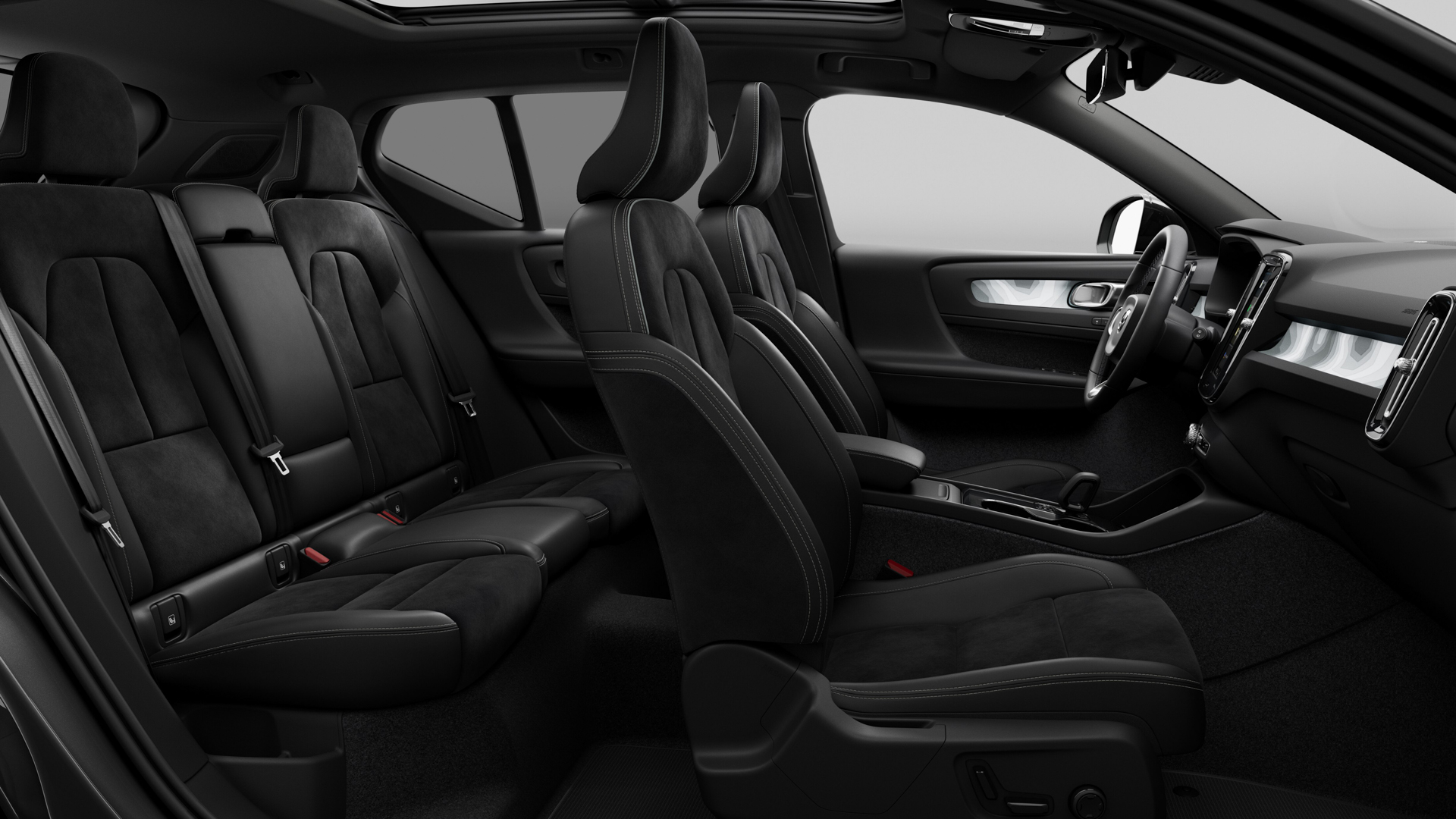 EX40ウルトラ シングルモーター ブラックエディションのインテリアは、チャコールカラー・スウェードテキスタイル、マイクロテック・コンビネーション・シートを採用