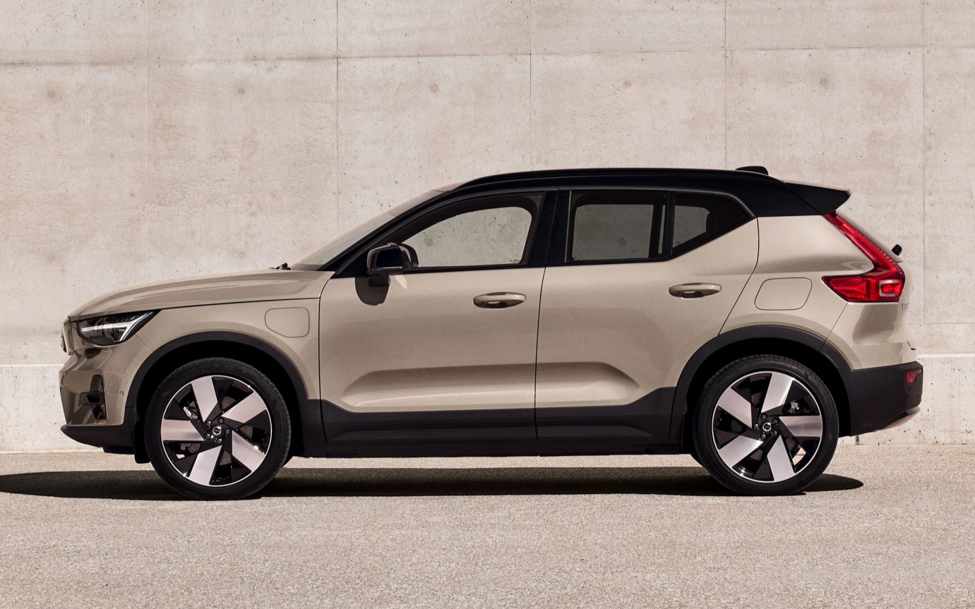 新たな外装色サンドデューン