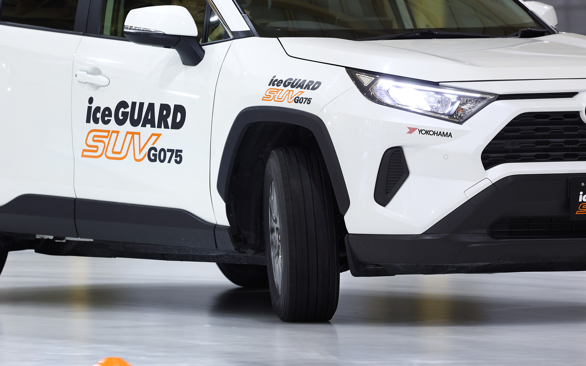 アイスガード7は氷をきっちりとつかんでいる感触がしっかり伝わってくる