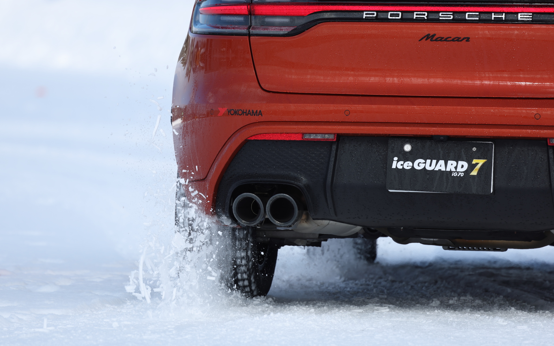 車両の素性のよさもあり、雪上でもコントロール性は高い