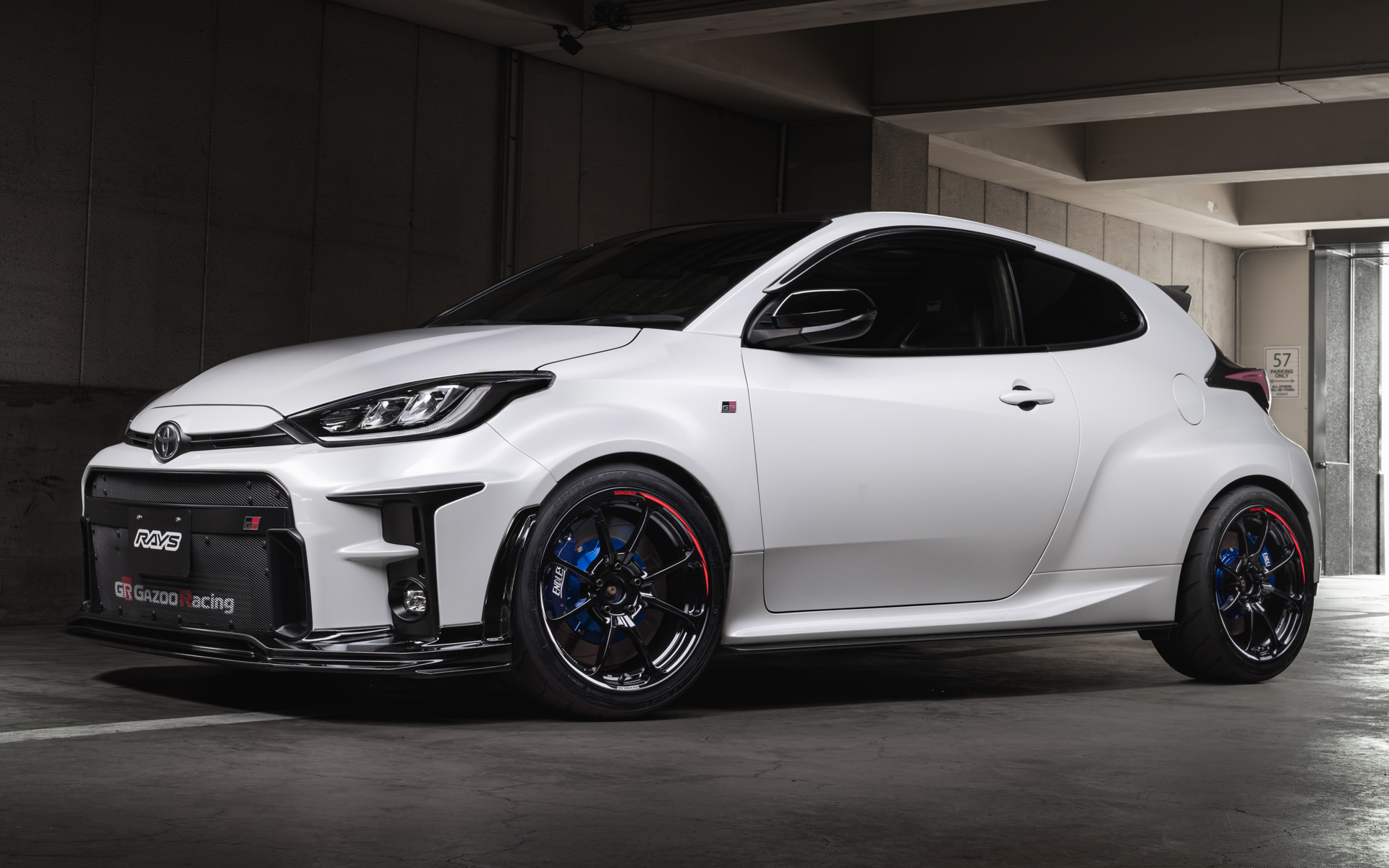 「ボルクレーシング NE24 Club Sport」装着イメージ