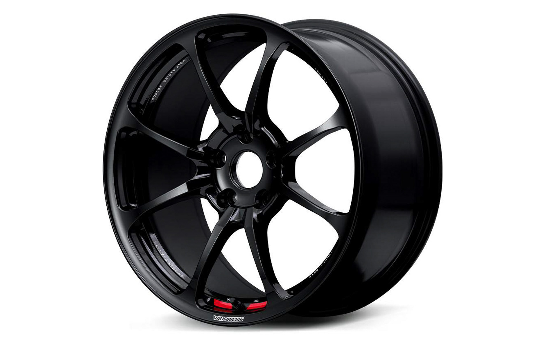 設定サイズは18インチ×7.5J～19インチ×10.5J