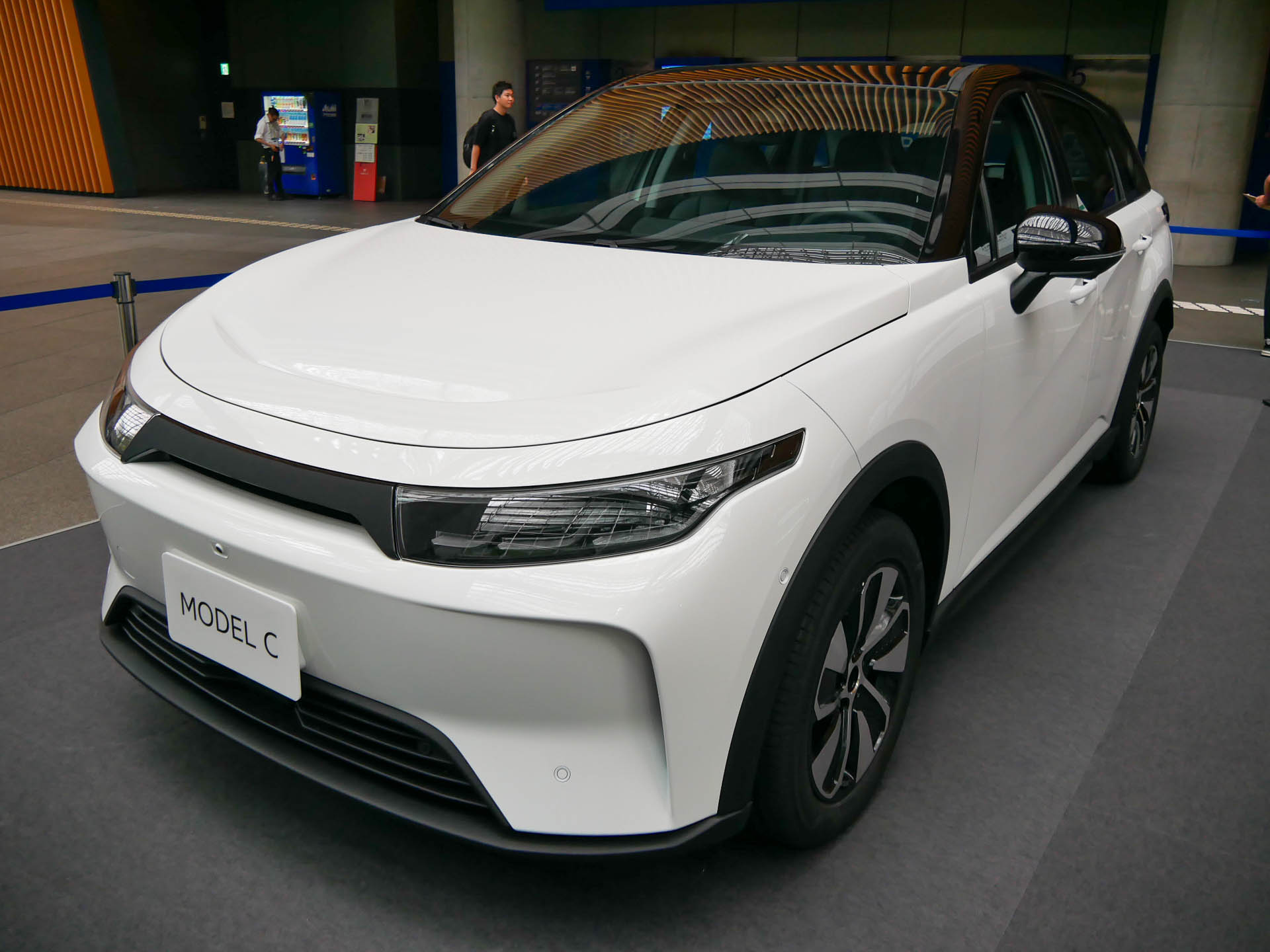 こちらは鴻海（Foxconn）グループのEV「Model C」。LDK＋のベースになったという