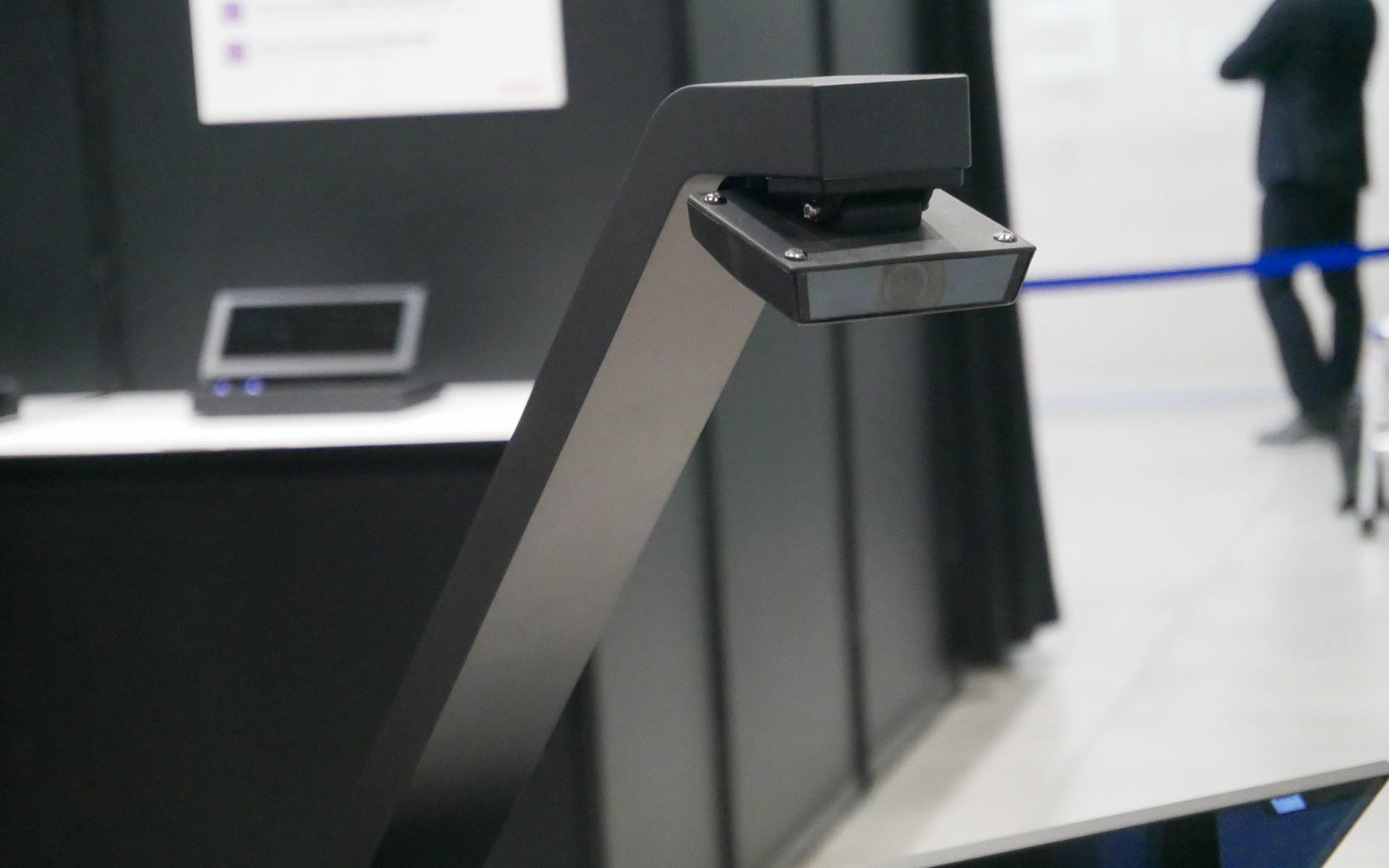 次世代コクピットに搭載される車内モニタリングカメラ