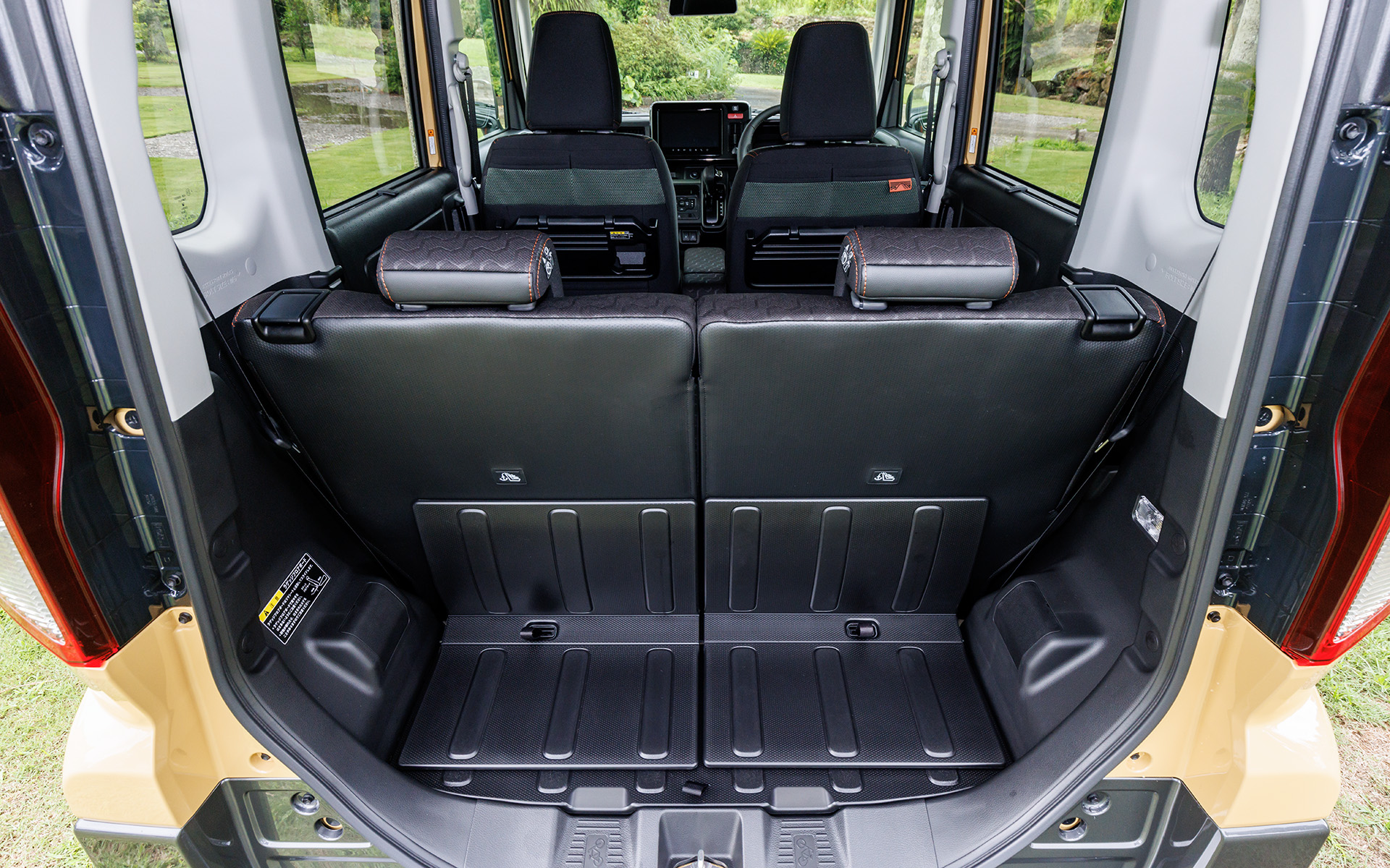 ラゲッジスペース