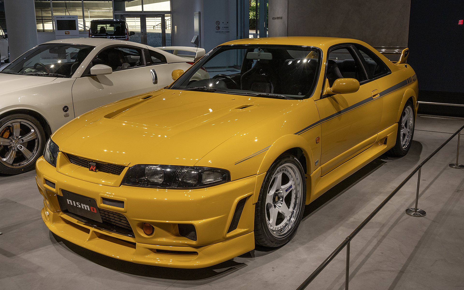 こちらは99台限定で作られたNISMOコンプリートカー「NISMO 400R」