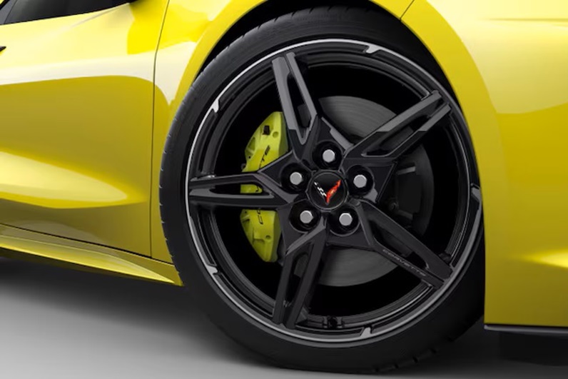 エッジイエローのブレーキキャリパー