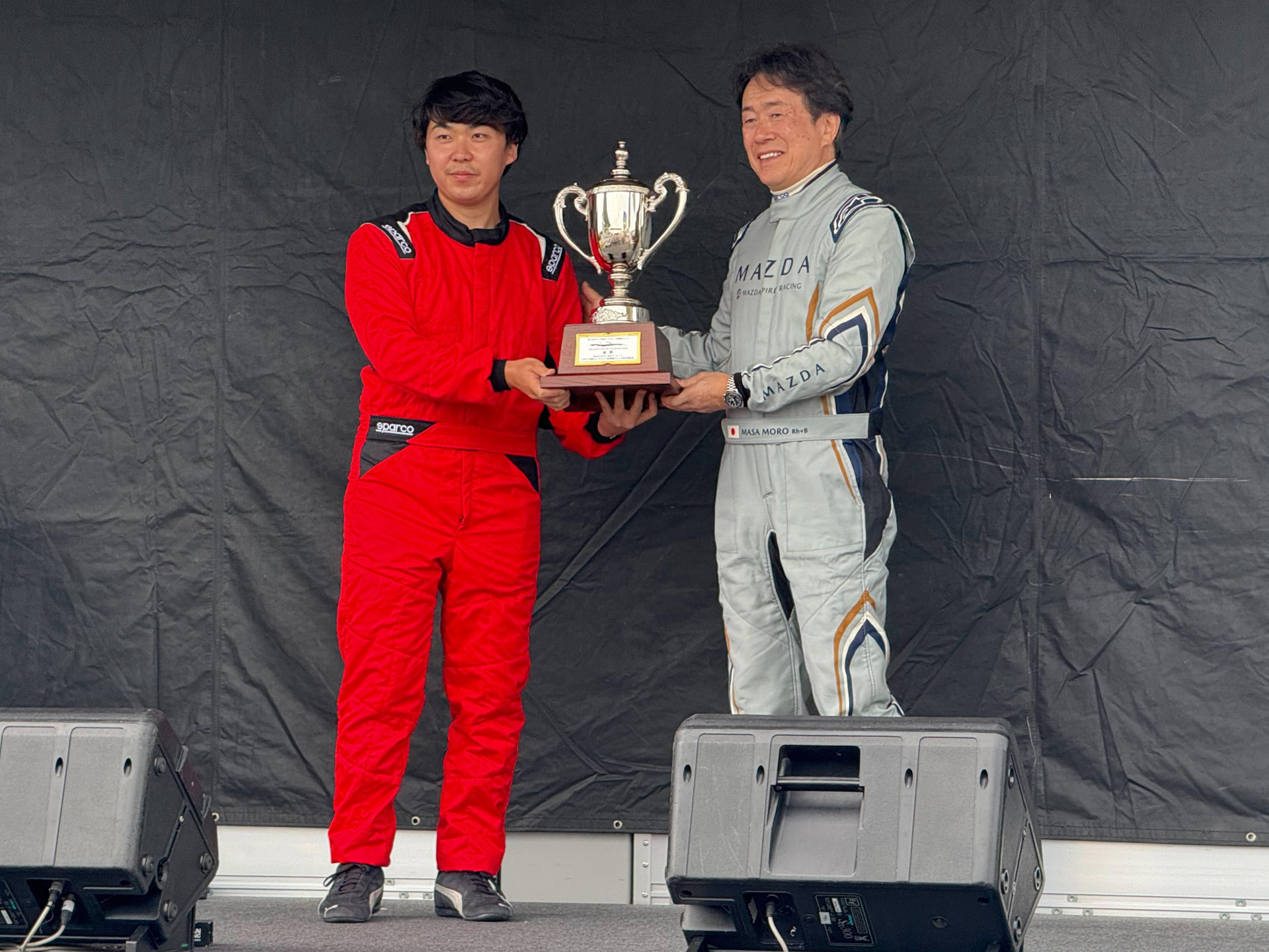 決勝レース前のセレモニーに参加