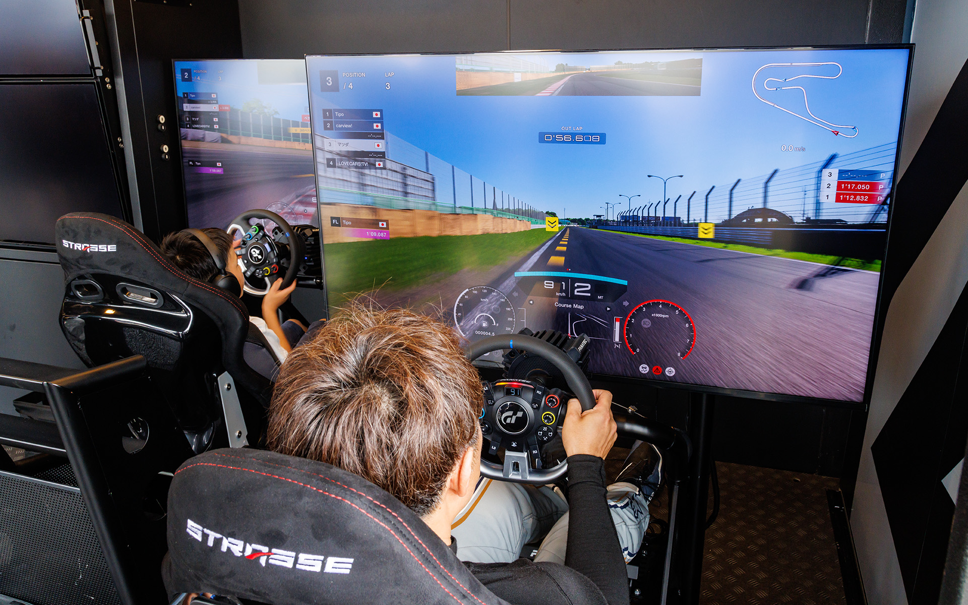 eスポーツステージトラック