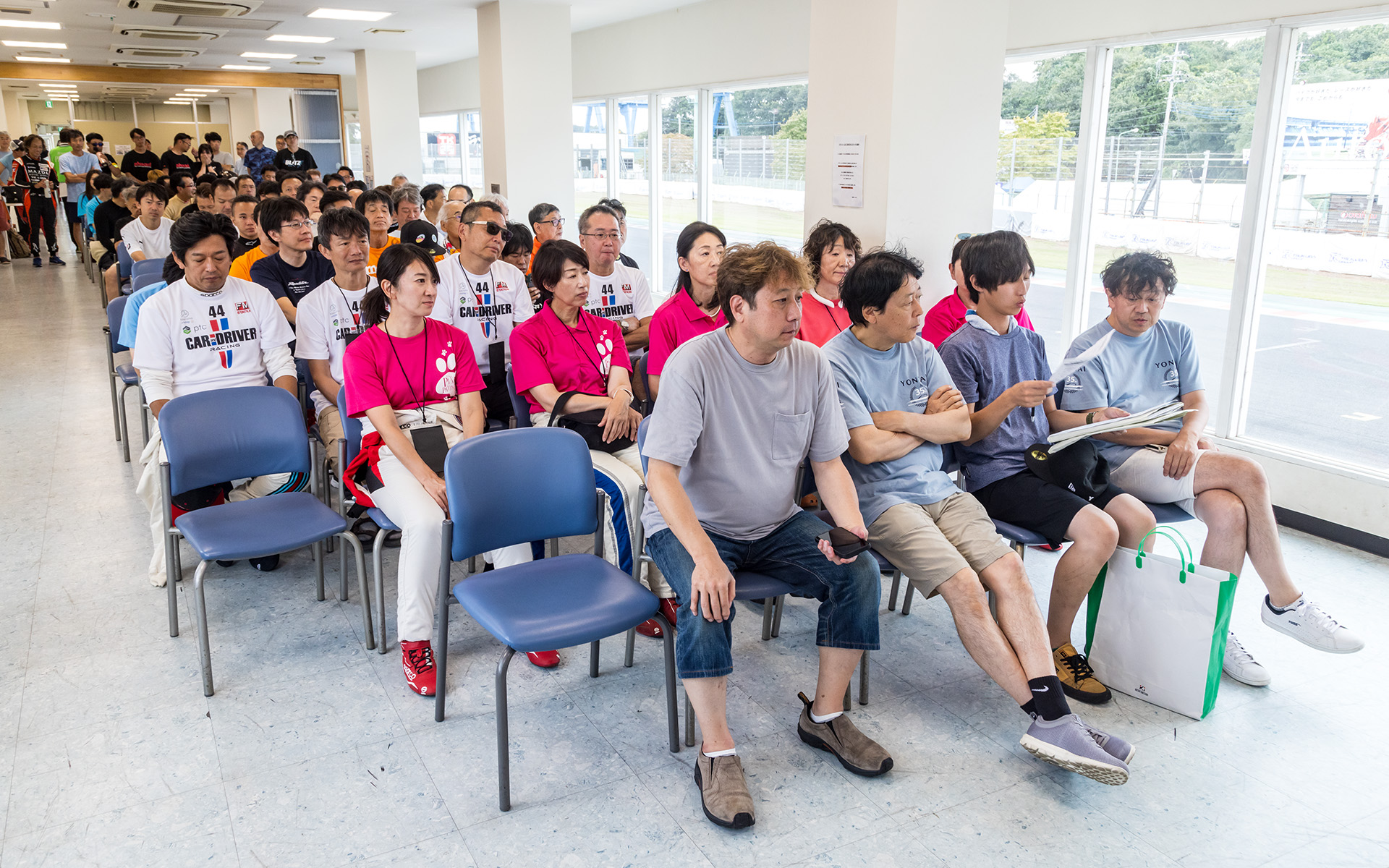 決勝前にはドライバーズミーティング