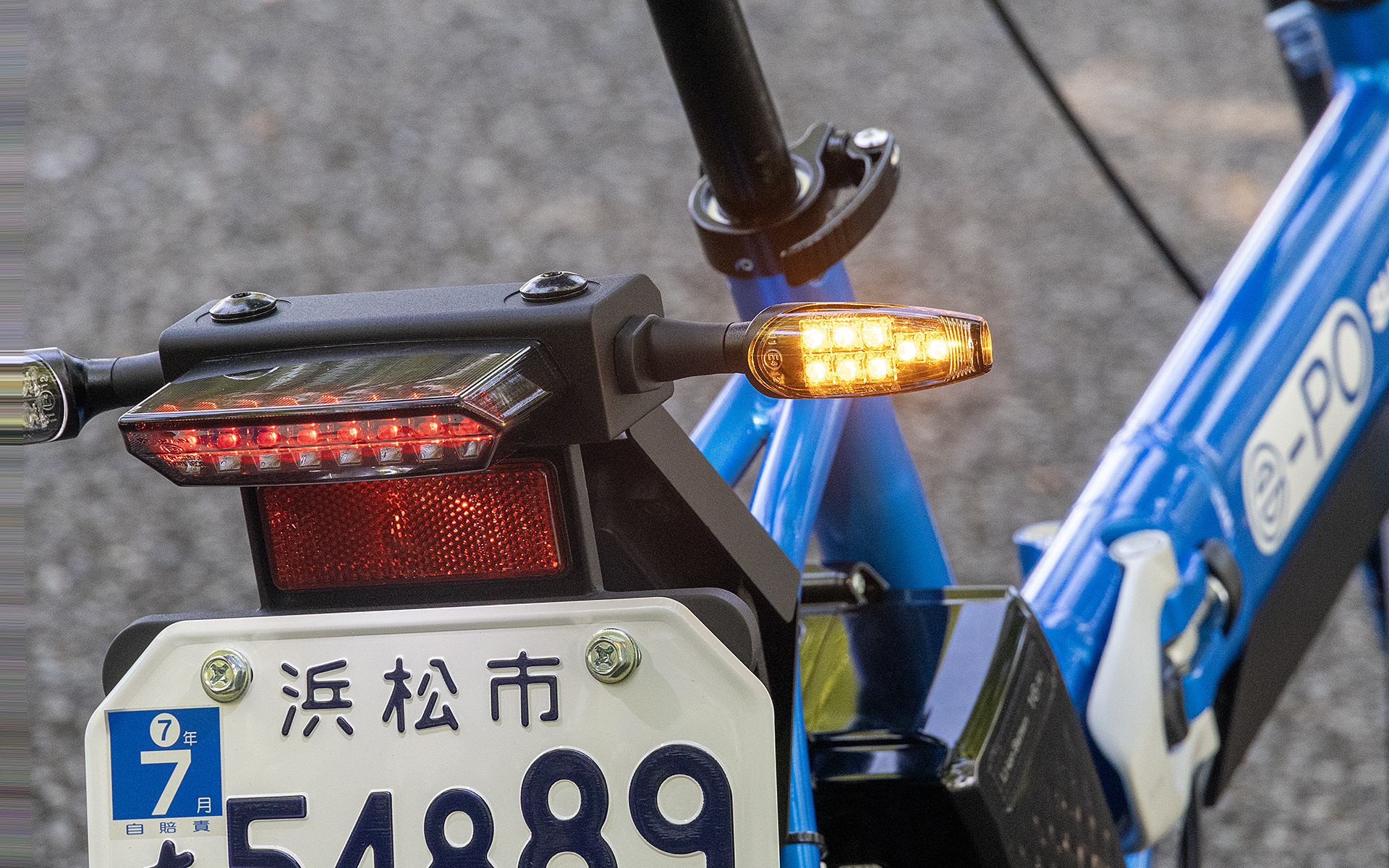 リアウインカー。テールランプはLED