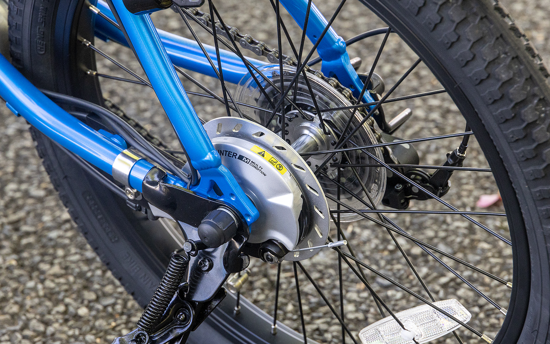 リアはローラーブレーキ