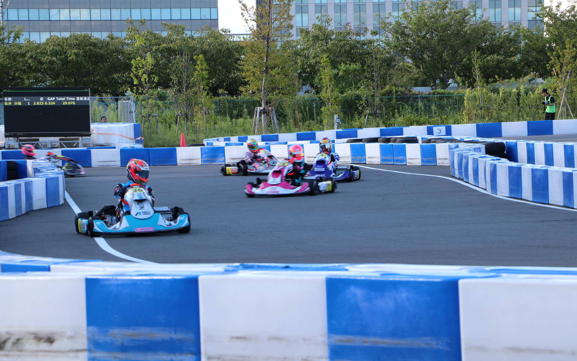 この日は全日本カート選手権 EV部門第4戦が開催され、イゴール・フラガ選手が優勝、小高一斗選手が2位、鈴木悠太選手が3位となった