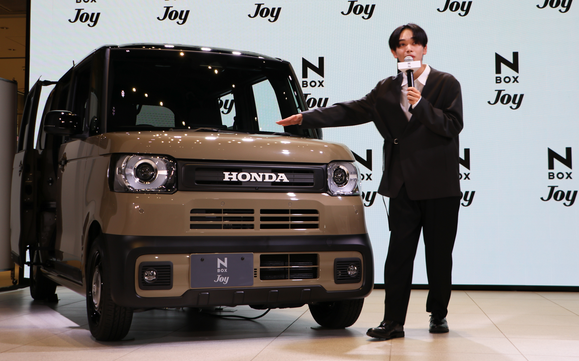 ぜひ早く体験してみてほしいとコメント