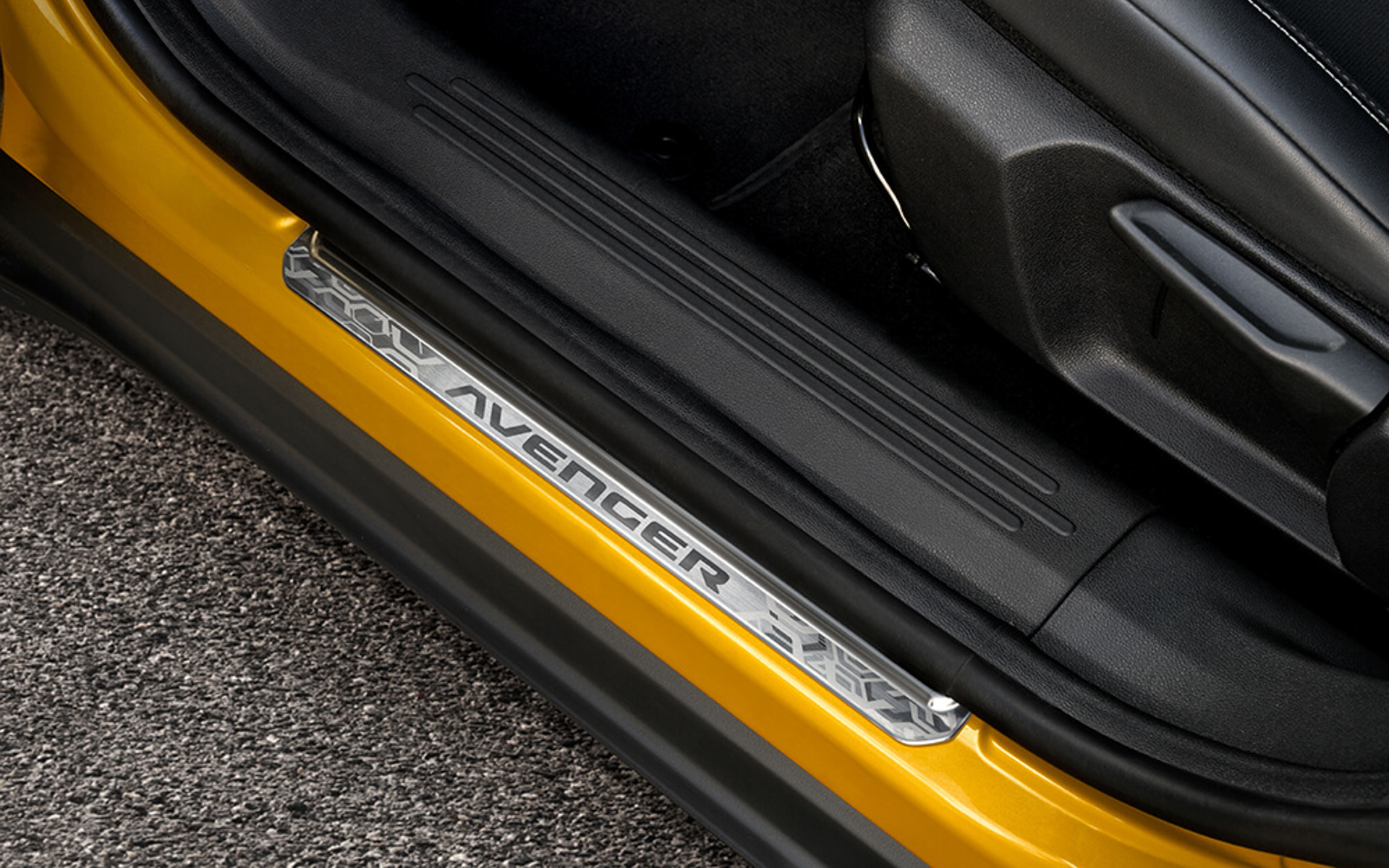 ドアシルガード