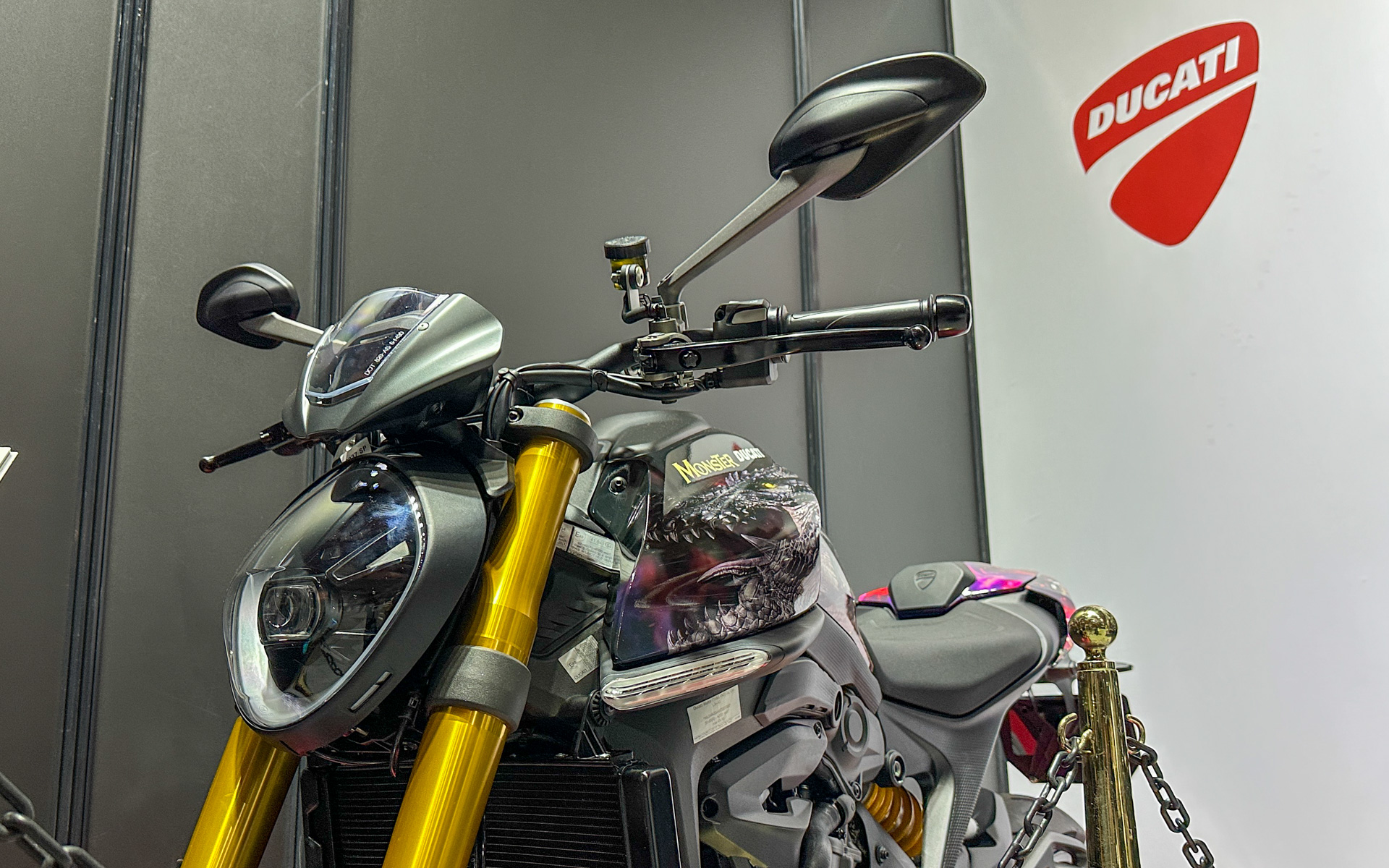 Monster SP「モンスターハンター」20周年限定ラッピングモデル