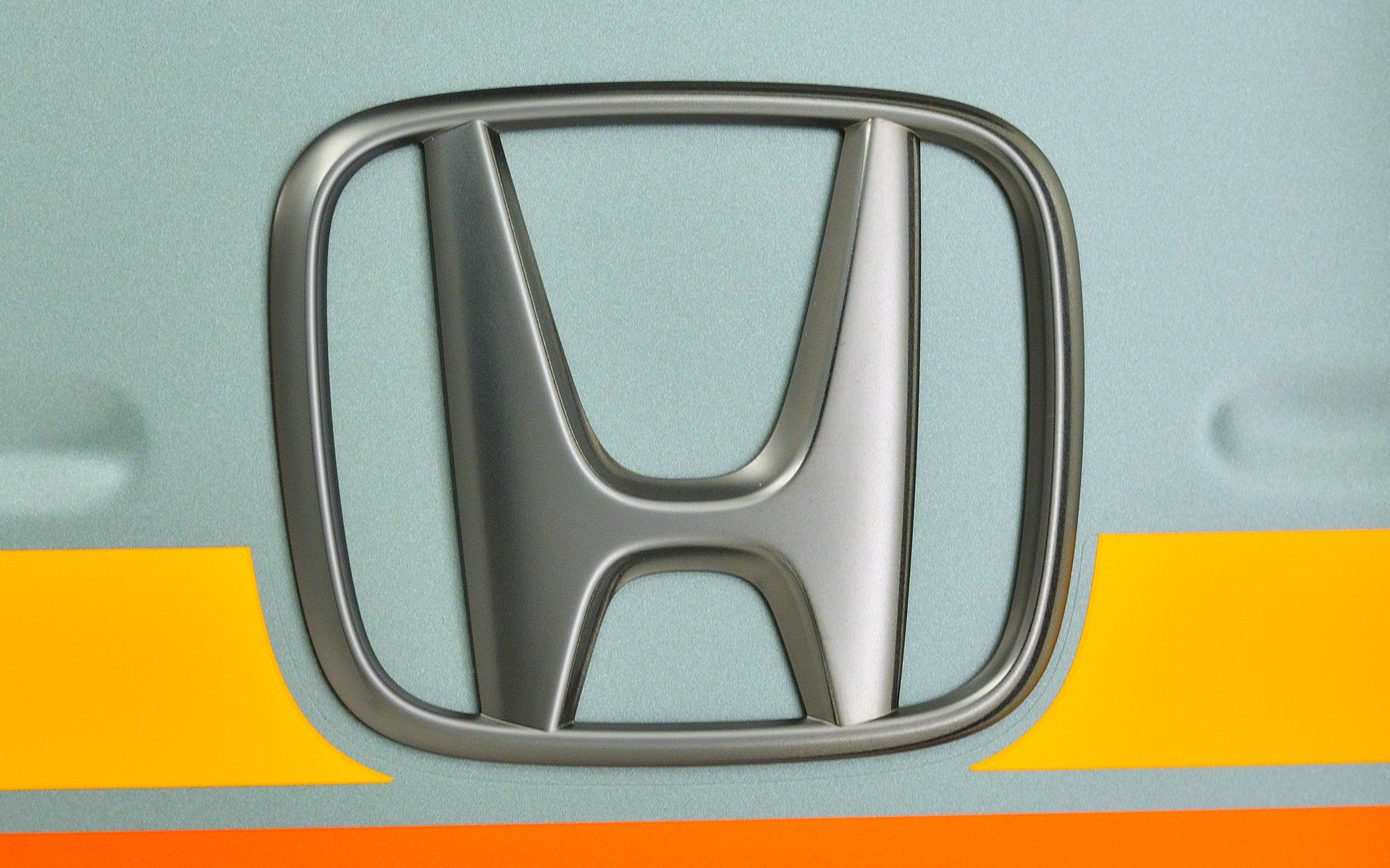 Hマーク（リア）