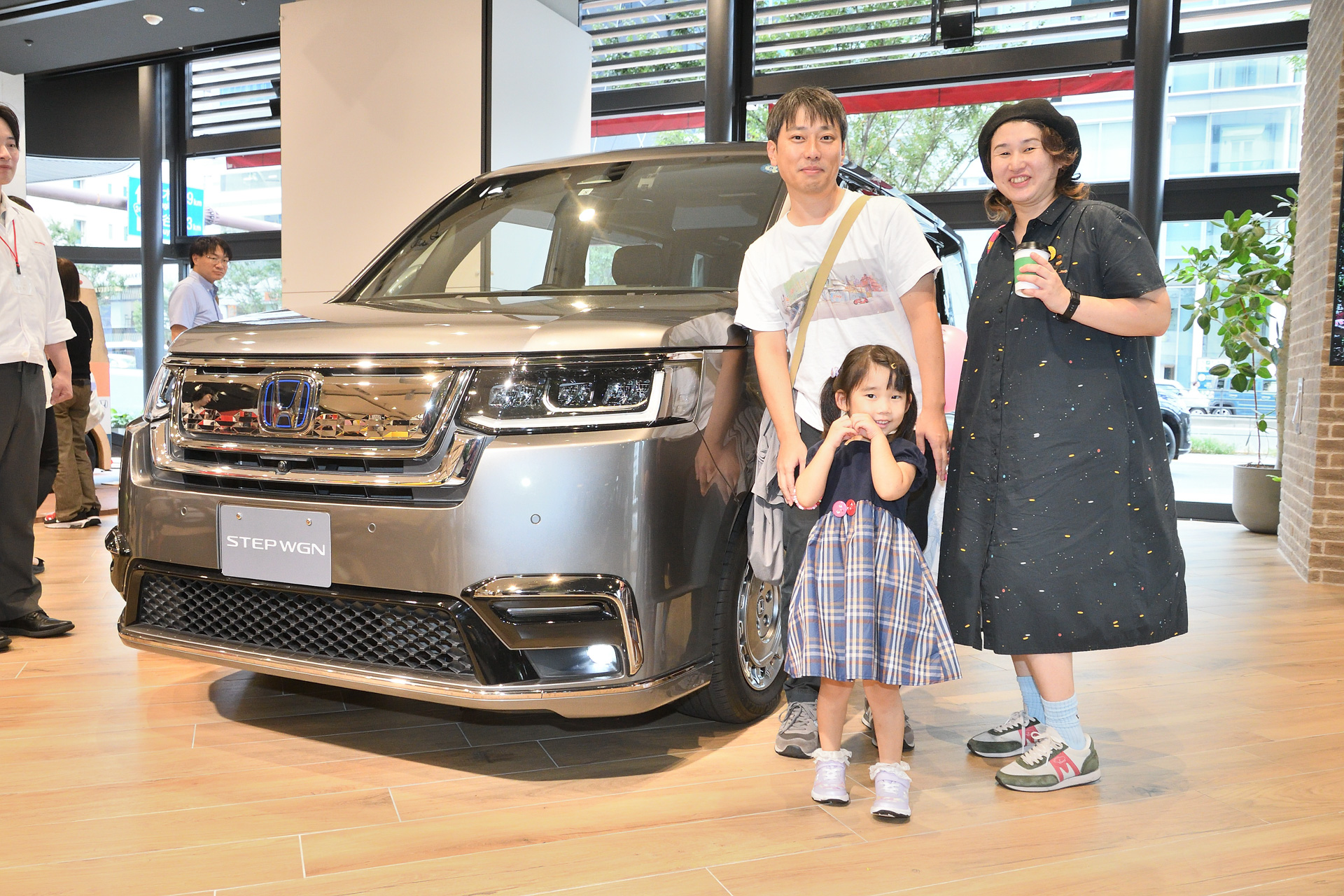 てぃ先生もCMに登場するSTEP WGN SPADA（写真提供：ホンダアクセス）