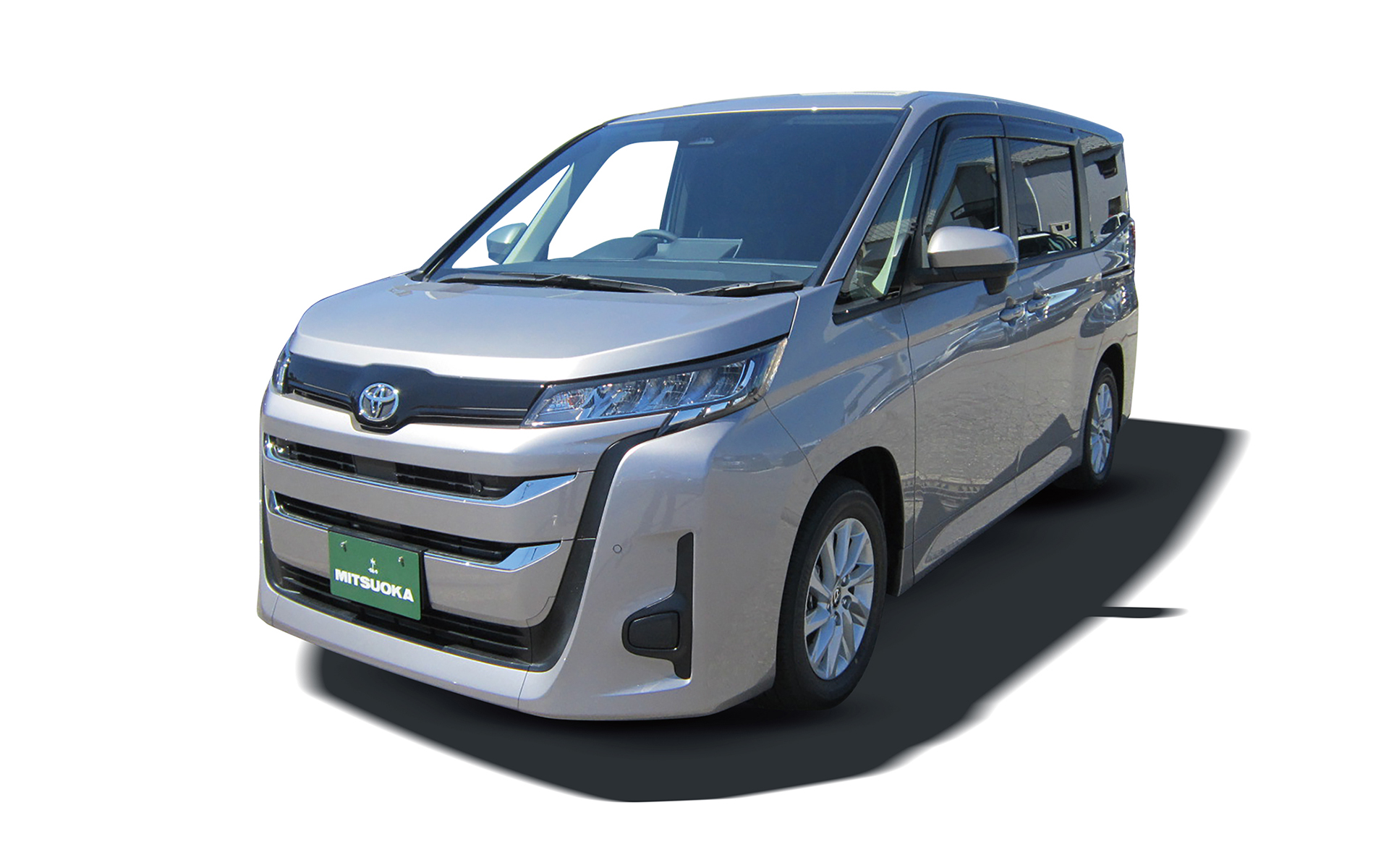 搬送車（寝台車）はノア/ヴォクシーベース