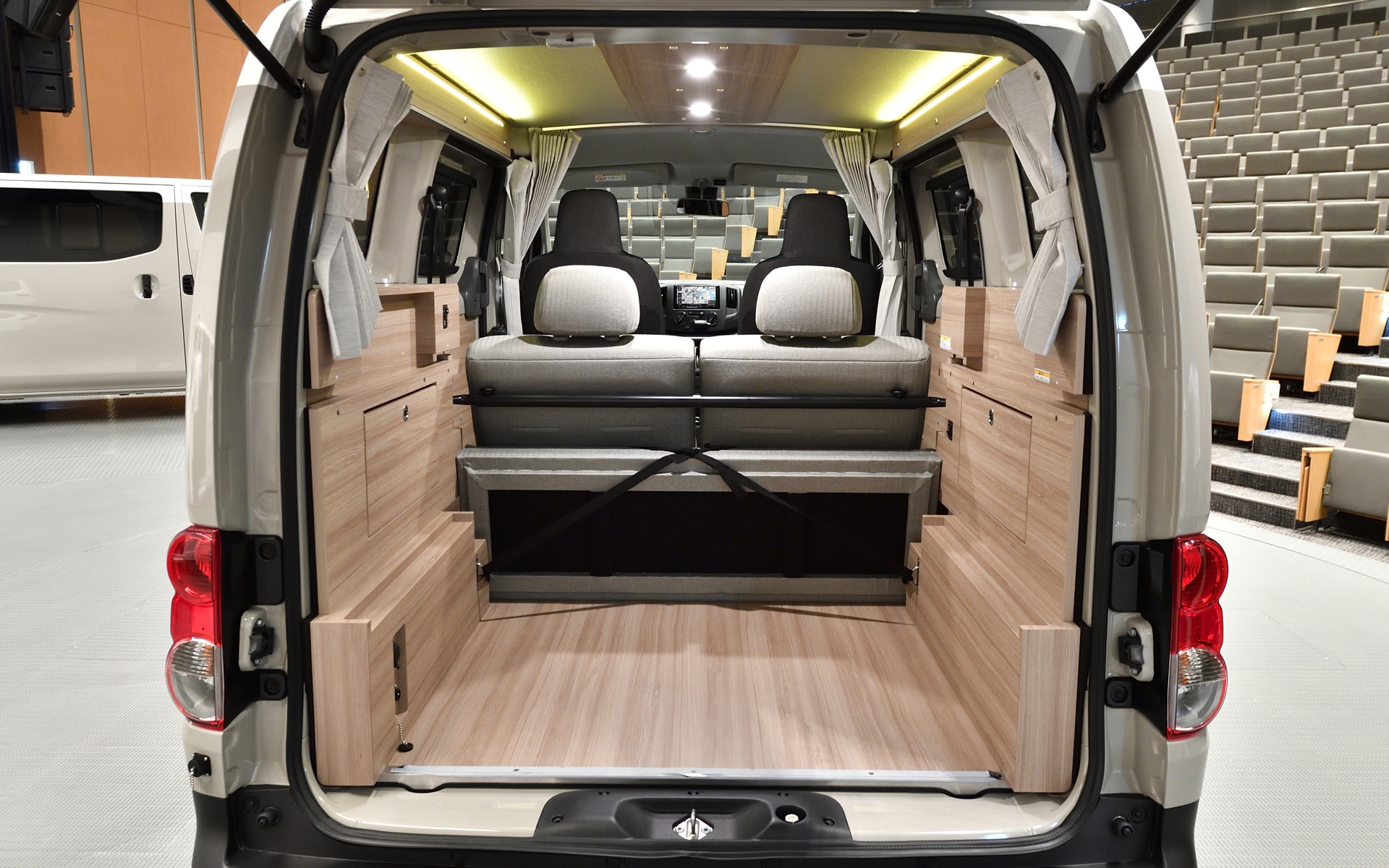 ラゲッジスペース最大積載量仕様