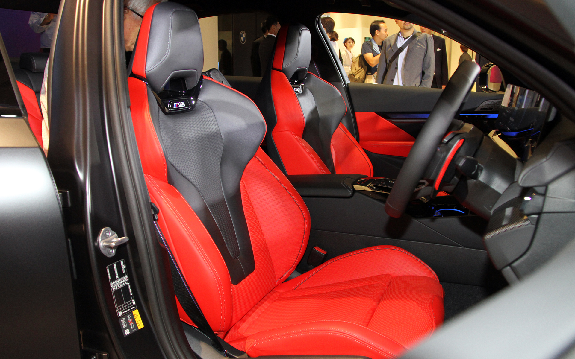 新型M5のインテリア