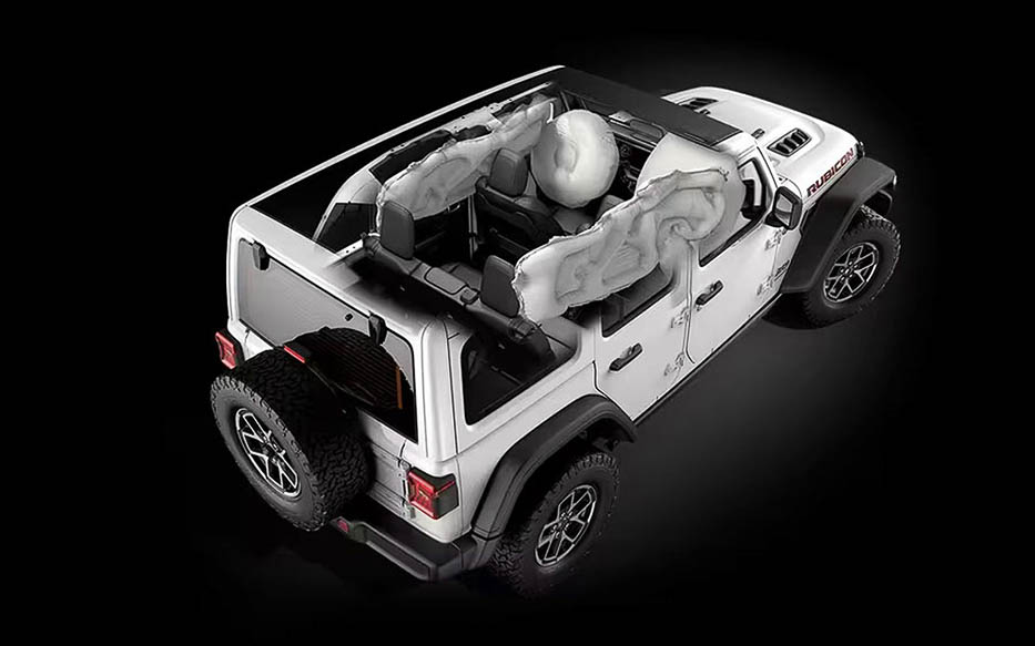 安全装備として、デュアルエアバッグ（運転席・助手席）、サイドエアバッグ（運転席・助手席）、サイドカーテンエアバッグ（フロント/リア）やアダプティブクルーズコントロール＜STOP機能付＞などを採用