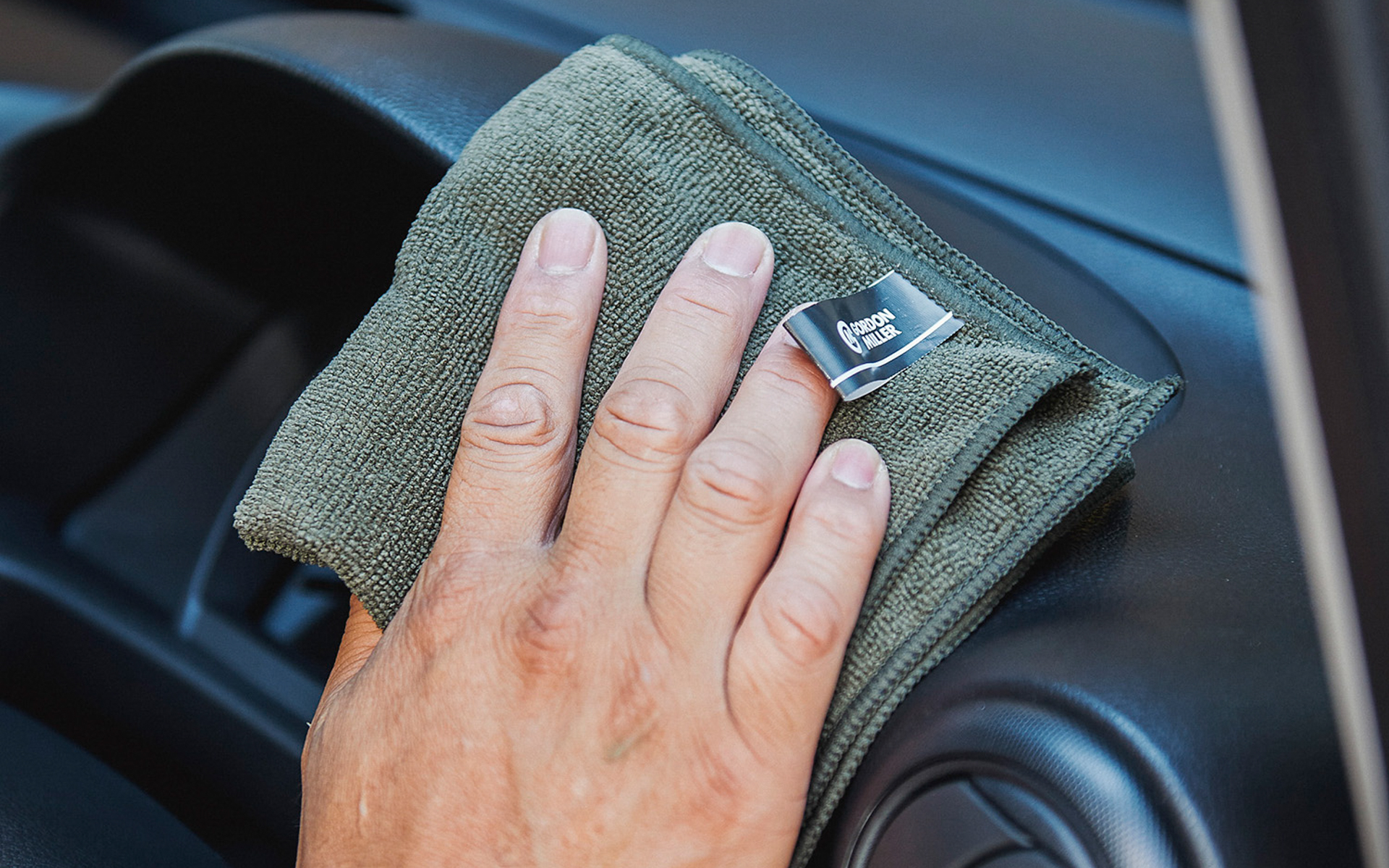 マイクロファイバークロス 3枚組（Sサイズ：451円／Mサイズ：590円）