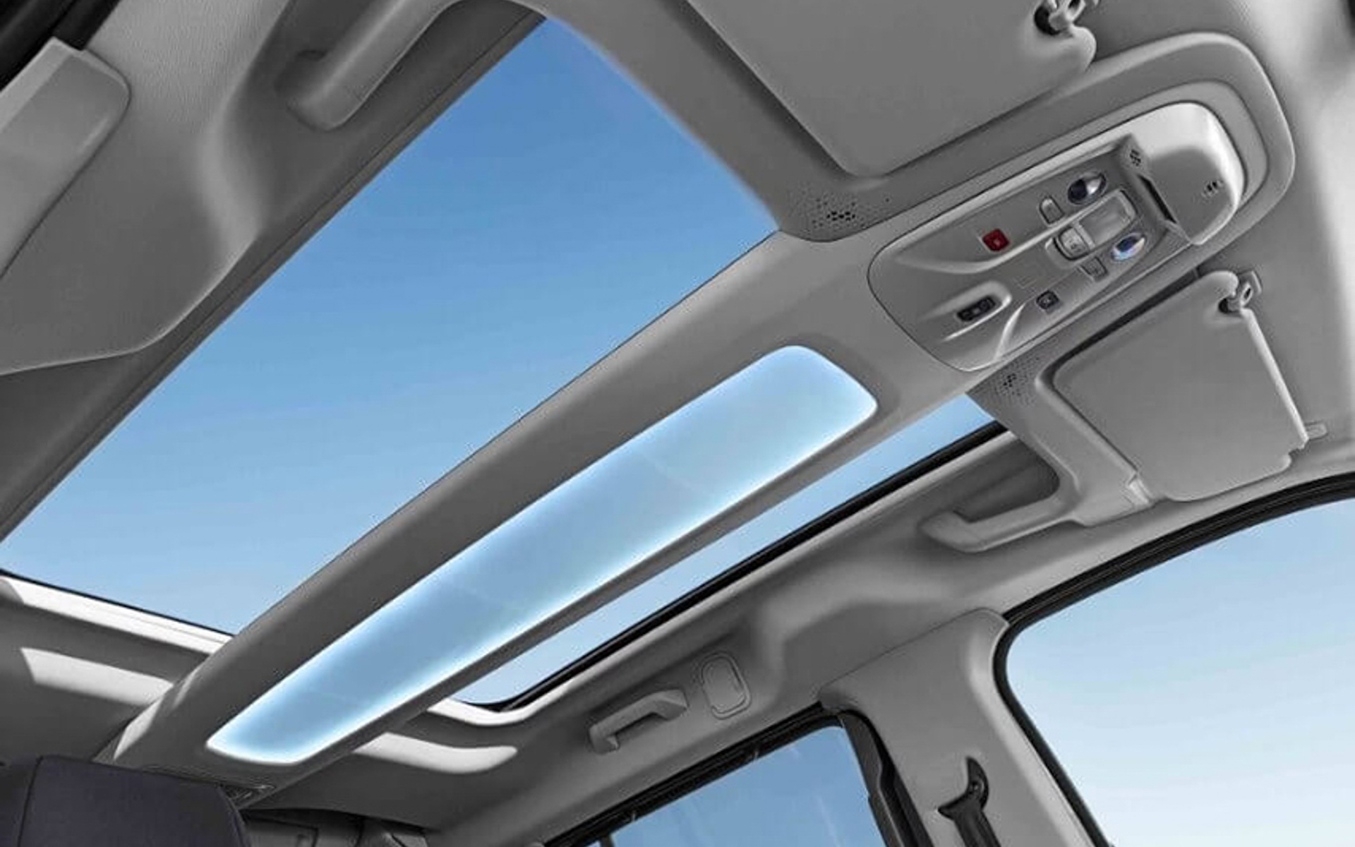 開放的なサンルーフ