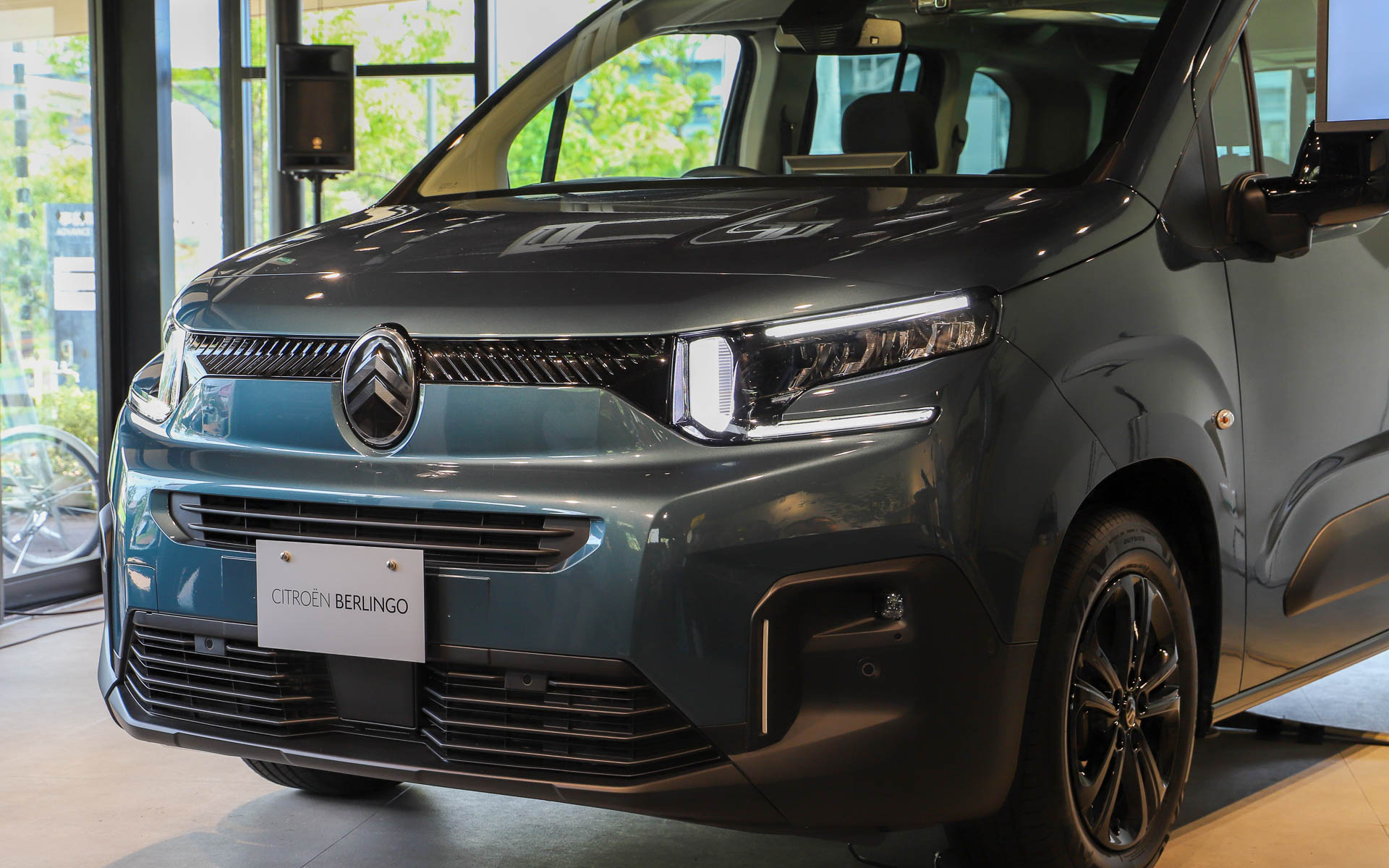 デザインが変更されたフロントフェイス