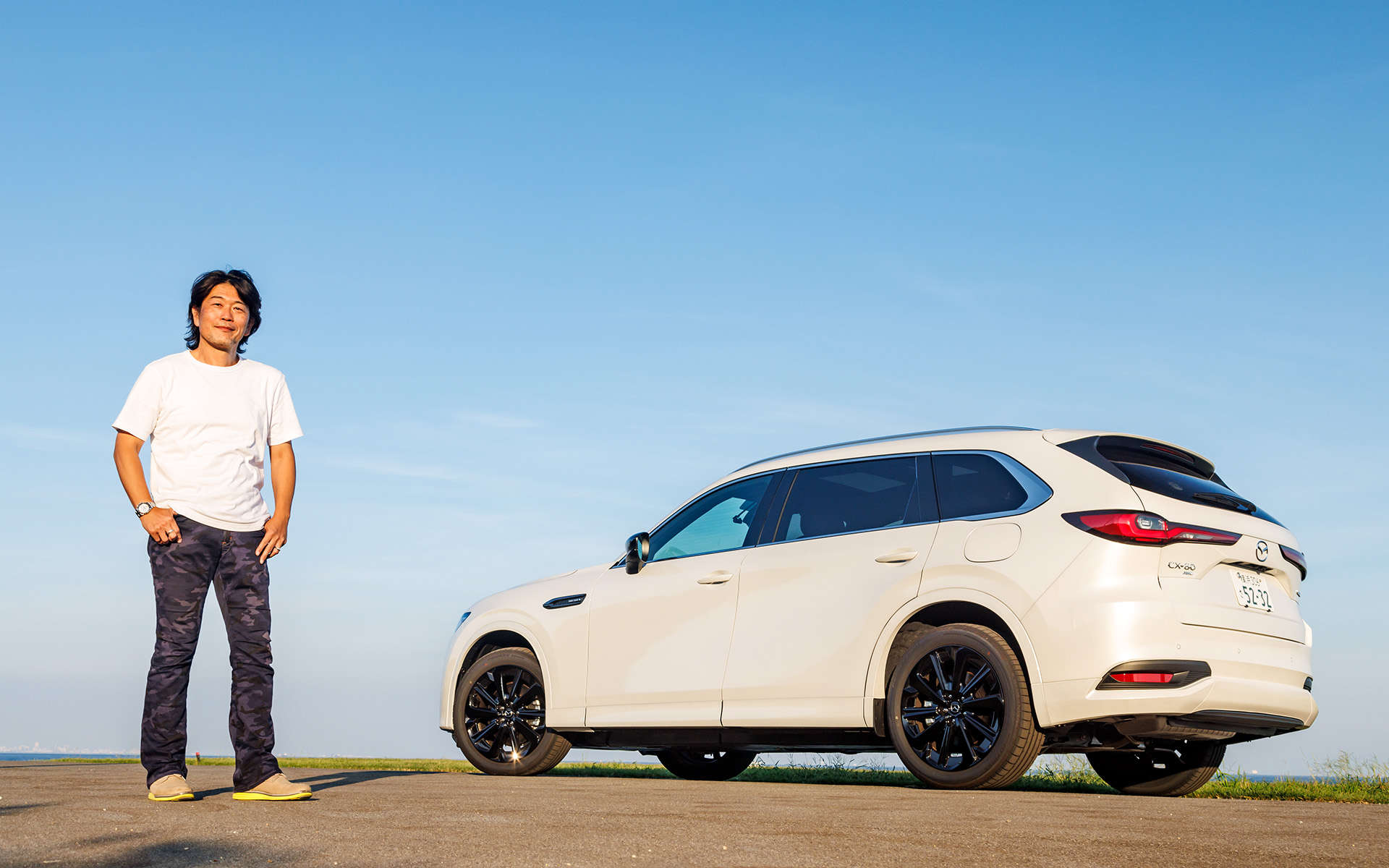 威風堂々としながらも全体的な雰囲気は柔らかく上品なCX-80