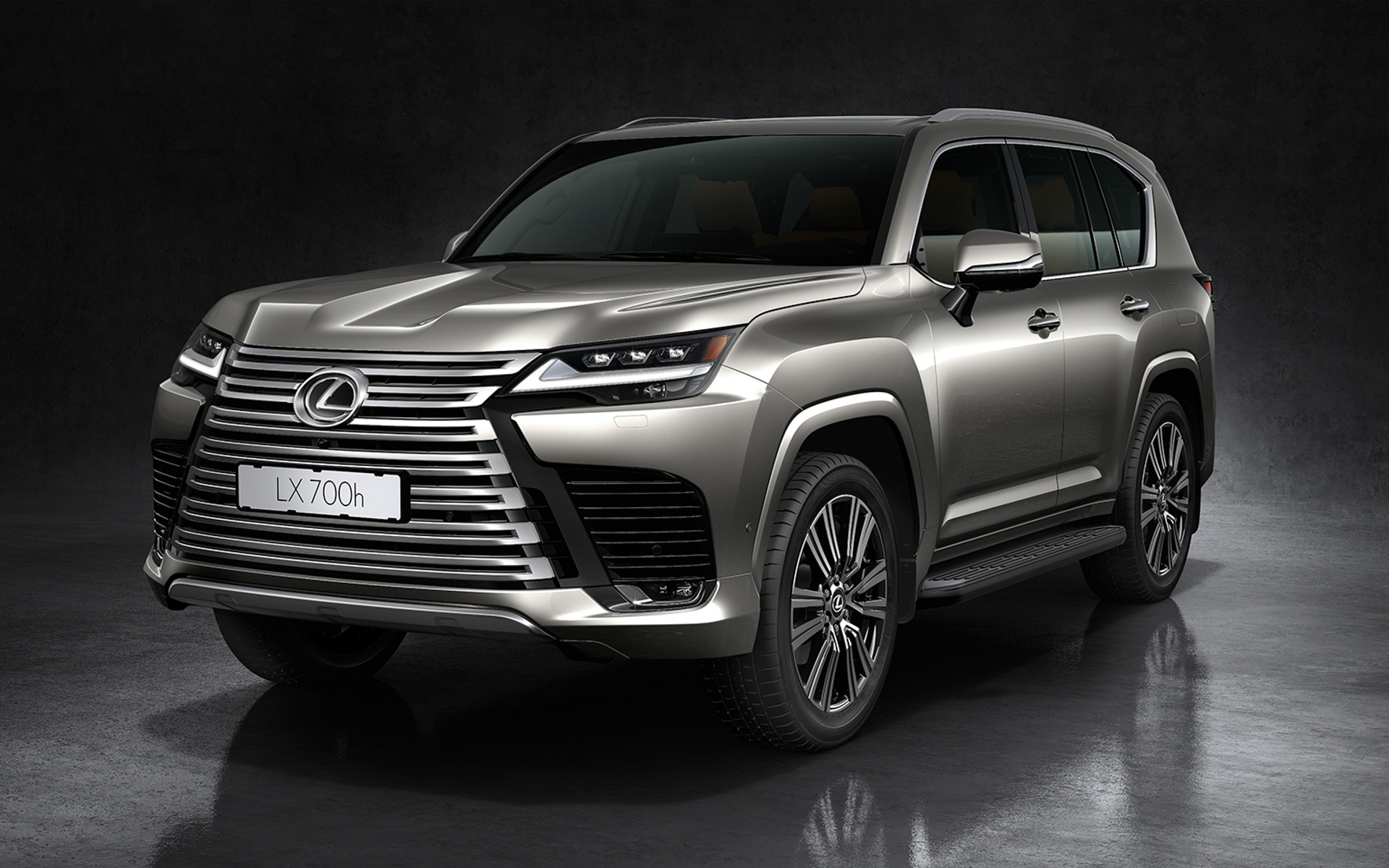 レクサス初となる新ハイブリッドシステムを搭載した「LX700h」