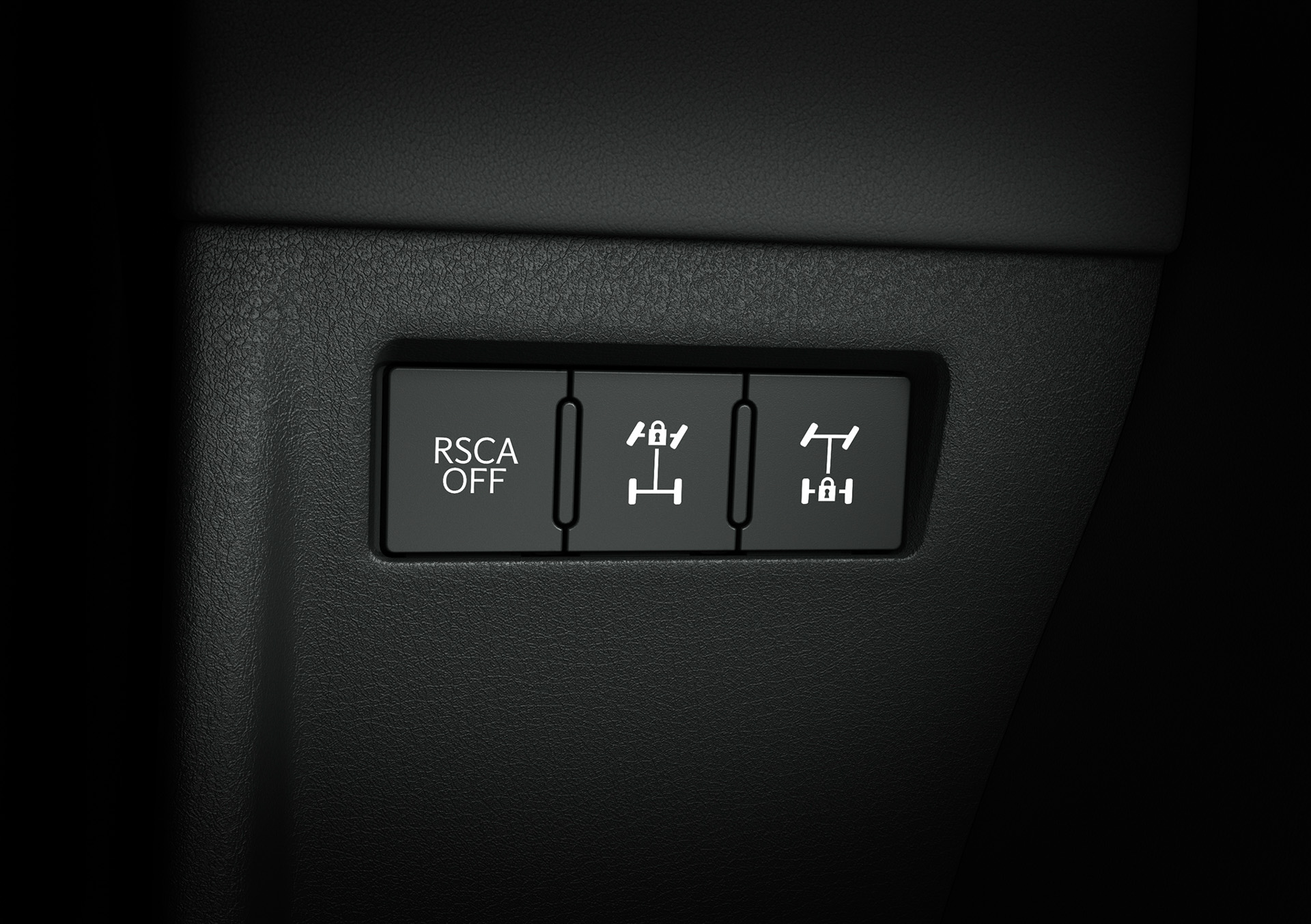 専用装備と内外装色を施した“OVERTRAIL”