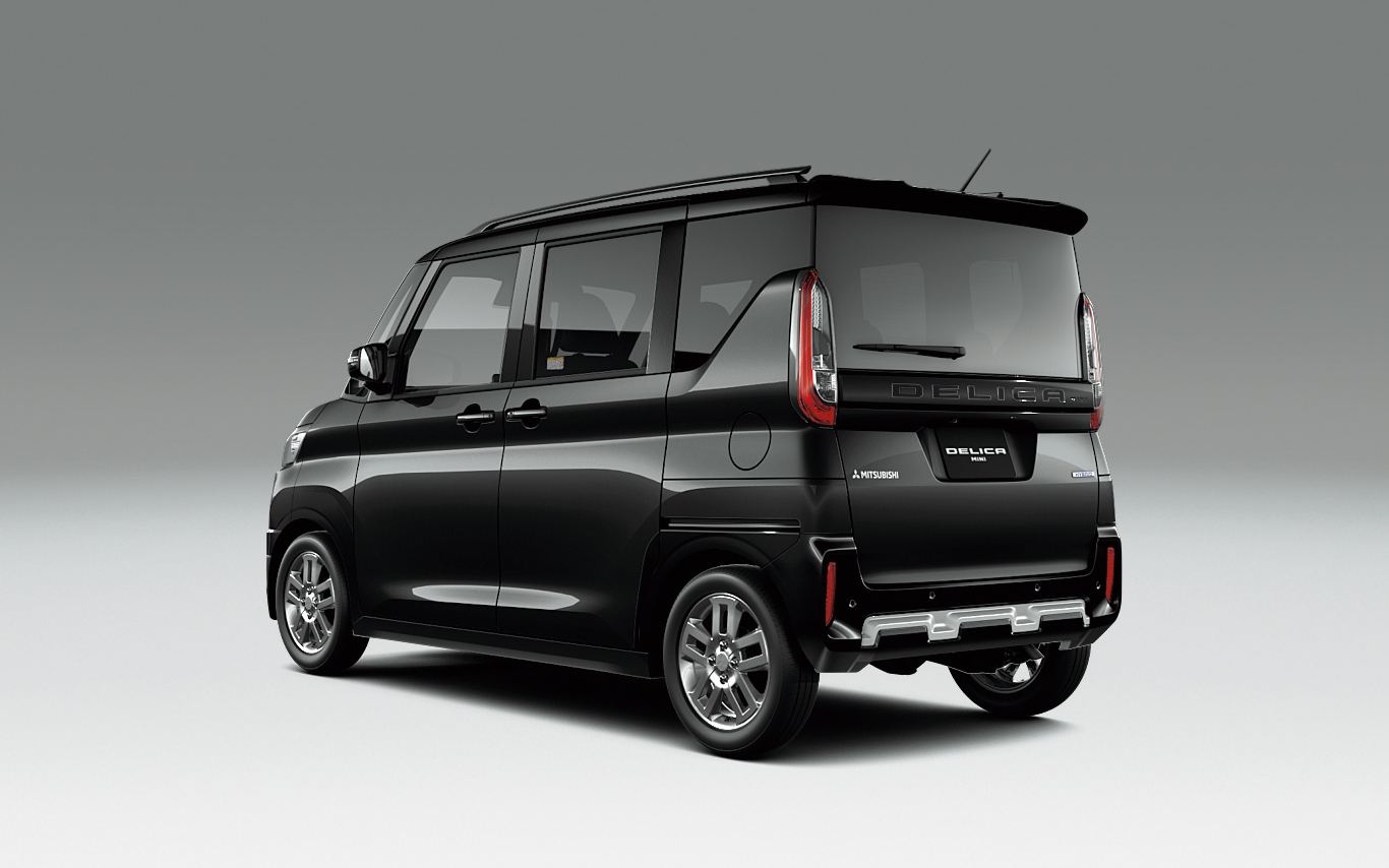 BLACKパッケージ装着車