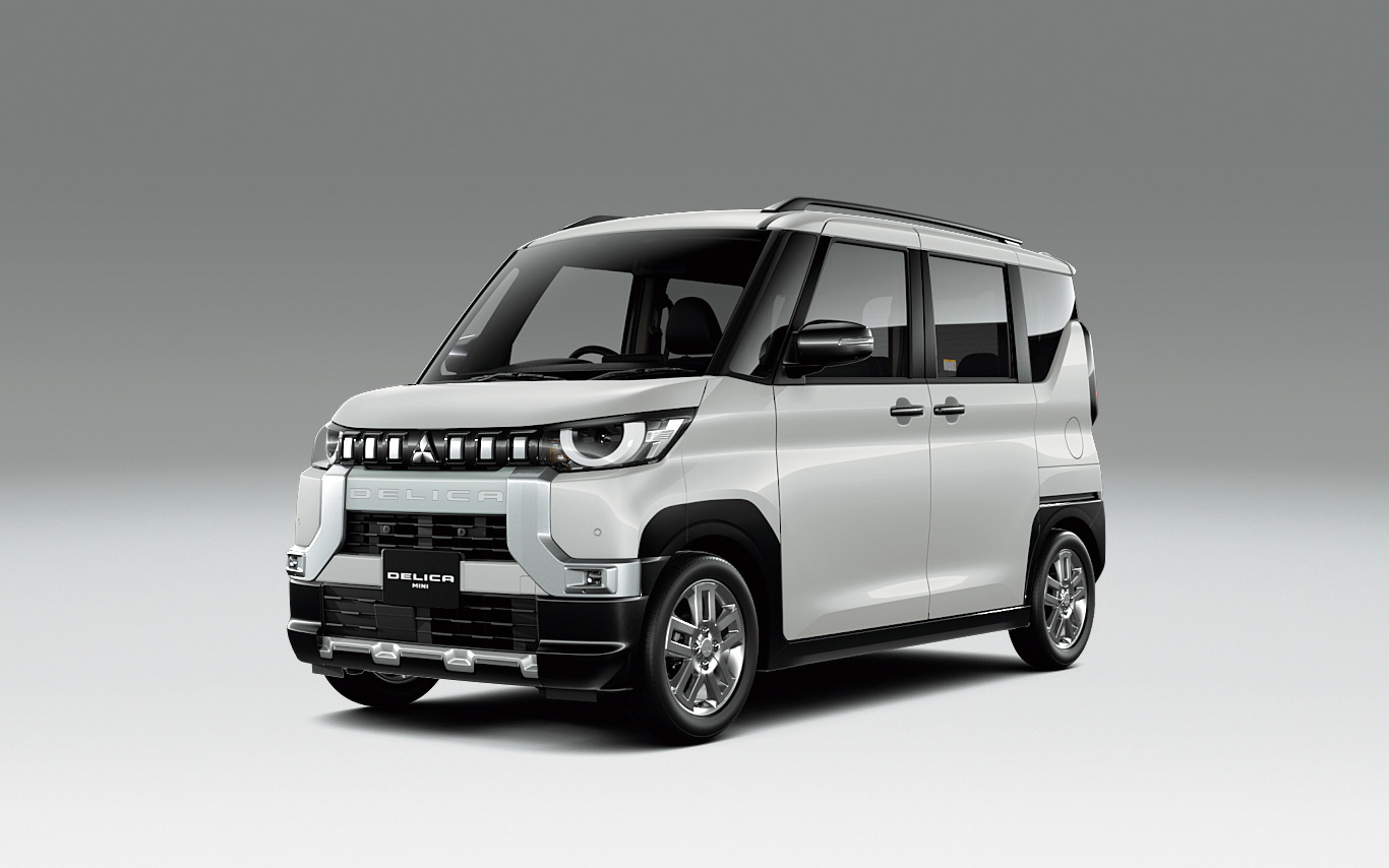 WHITEパッケージ装着車