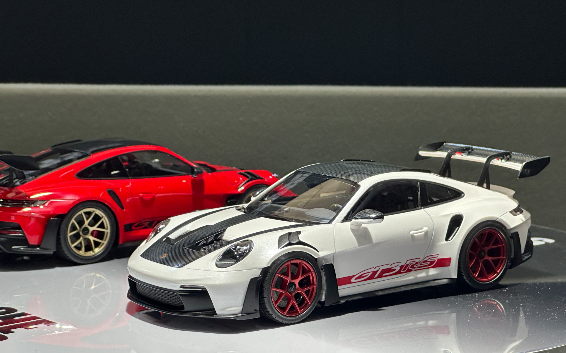 1/24スケールモデルのポルシェ 911 GT3 RS（992）